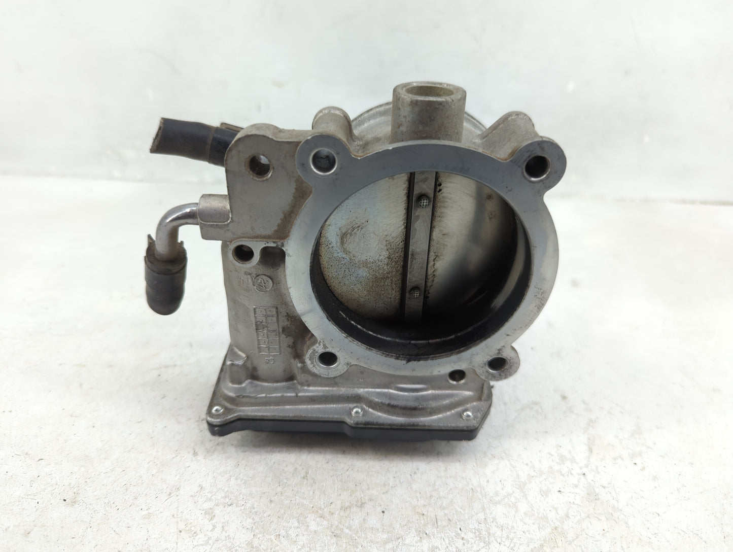 2013-2016 Hyundai Genesis Throttle Body P/N:35100-3CAB0 Fits Fits 2013 2014 2015 2016 OEM Used Auto Parts - Oemusedautoparts