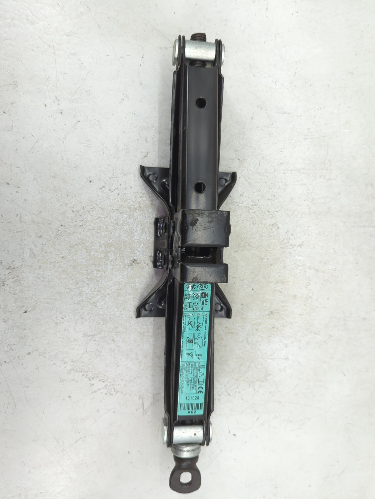 2016 Hyundai Genesis Spare Scissor Car Jack - Oemusedautoparts1.com