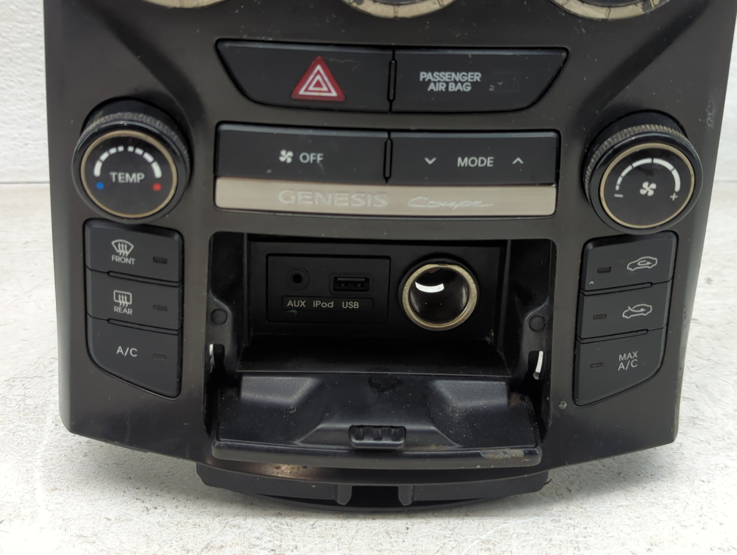 2015-2016 Hyundai Genesis Climate Control Module Temperature AC/Heater Replacement P/N:97250-2MMC0 Fits Fits 2015 2016 2017 