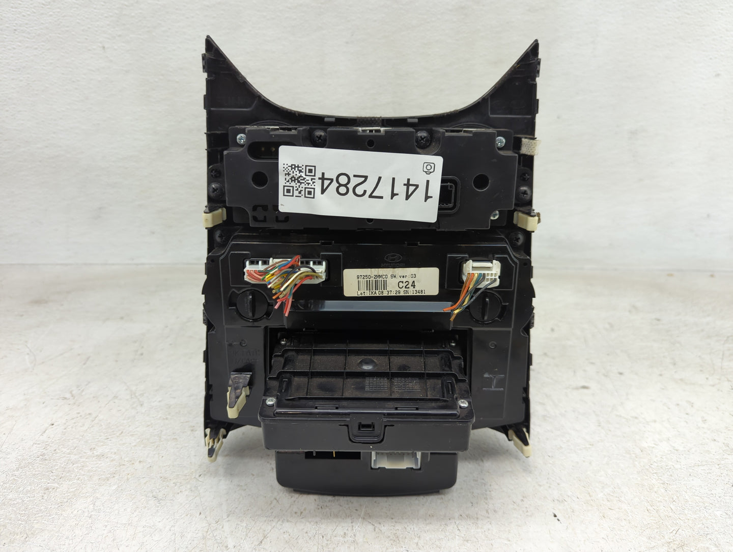 2015-2016 Hyundai Genesis Climate Control Module Temperature AC/Heater Replacement P/N:97250-2MMC0 Fits Fits 2015 2016 2017 