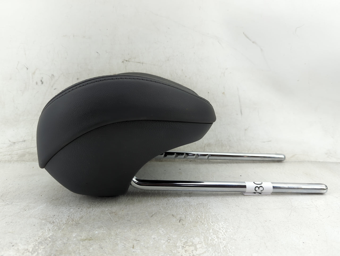 2016 Hyundai Genesis Headrest Head Rest Front Driver Passenger Seat Fits OEM Used Auto Parts - Oemusedautoparts1.com