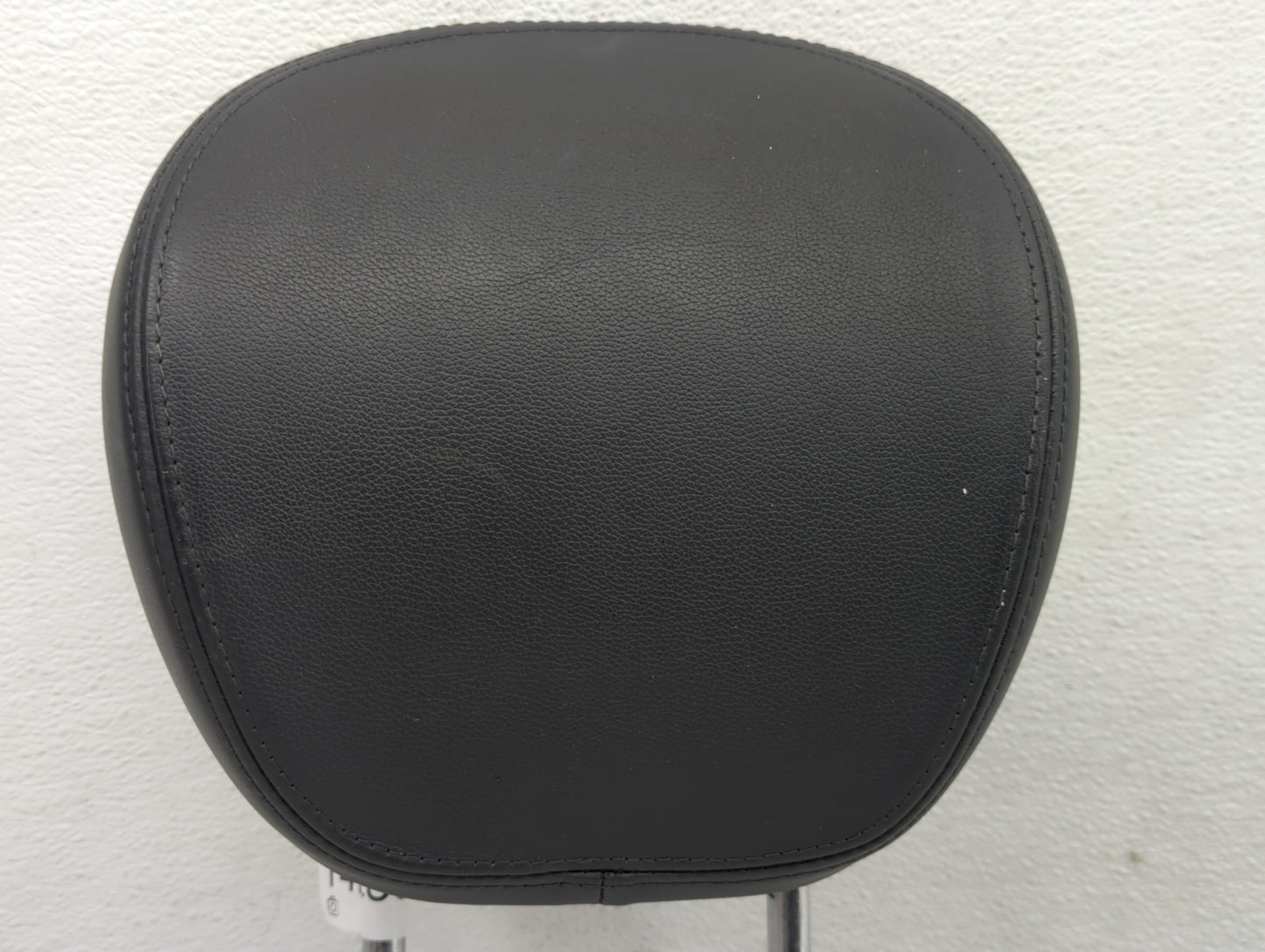 2015-2016 Hyundai Genesis Headrest Head Rest Front Driver Passenger Seat Fits Fits 2015 2016 2017 OEM Used Auto Parts - Oemu