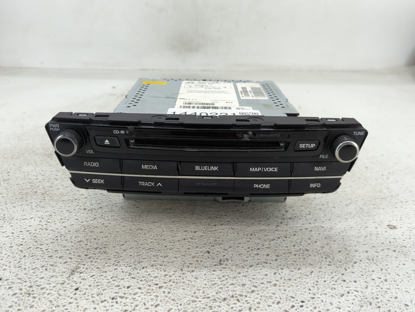 2015-2016 Hyundai Genesis Radio AM FM Cd Player Receiver Replacement P/N:96560-B14234X Fits Fits 2015 2016 OEM Used Auto Par