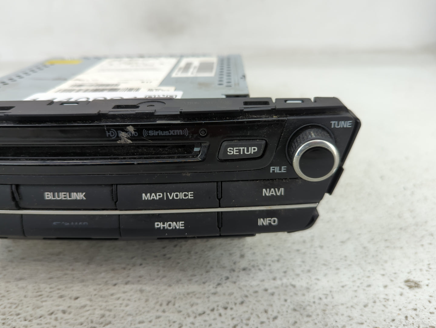 2015-2016 Hyundai Genesis Radio AM FM Cd Player Receiver Replacement P/N:96560-B14234X Fits Fits 2015 2016 OEM Used Auto Par