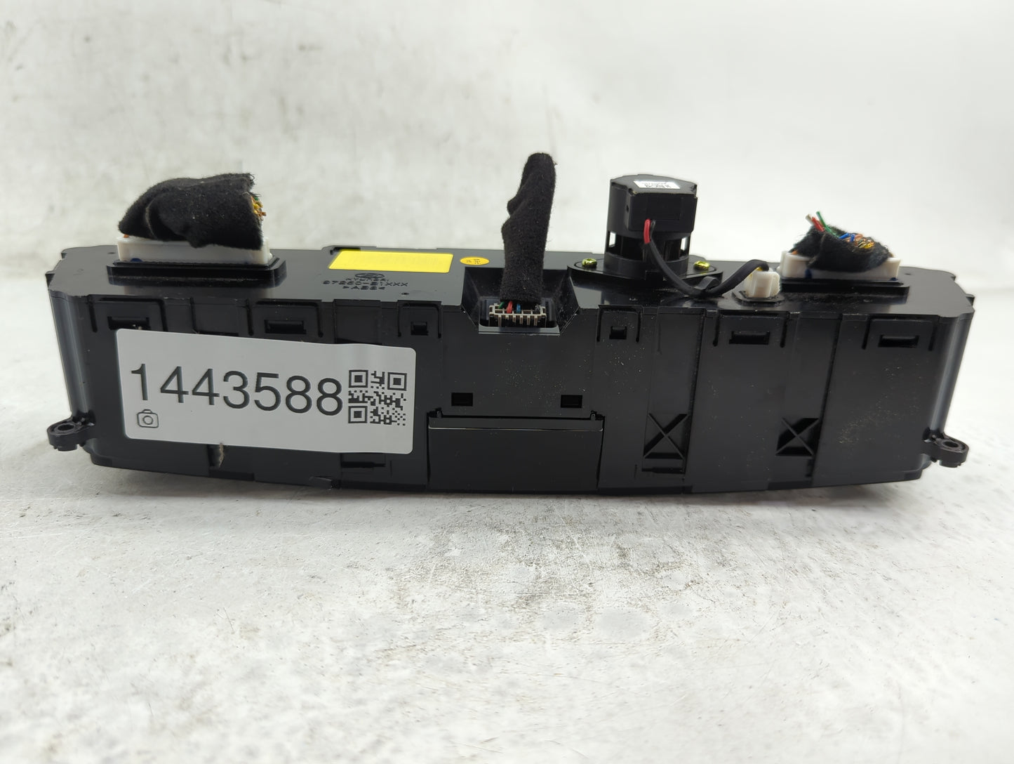 2015-2016 Hyundai Genesis Climate Control Module Temperature AC/Heater Replacement P/N:97250-B1XXX Fits Fits 2015 2016 2017 