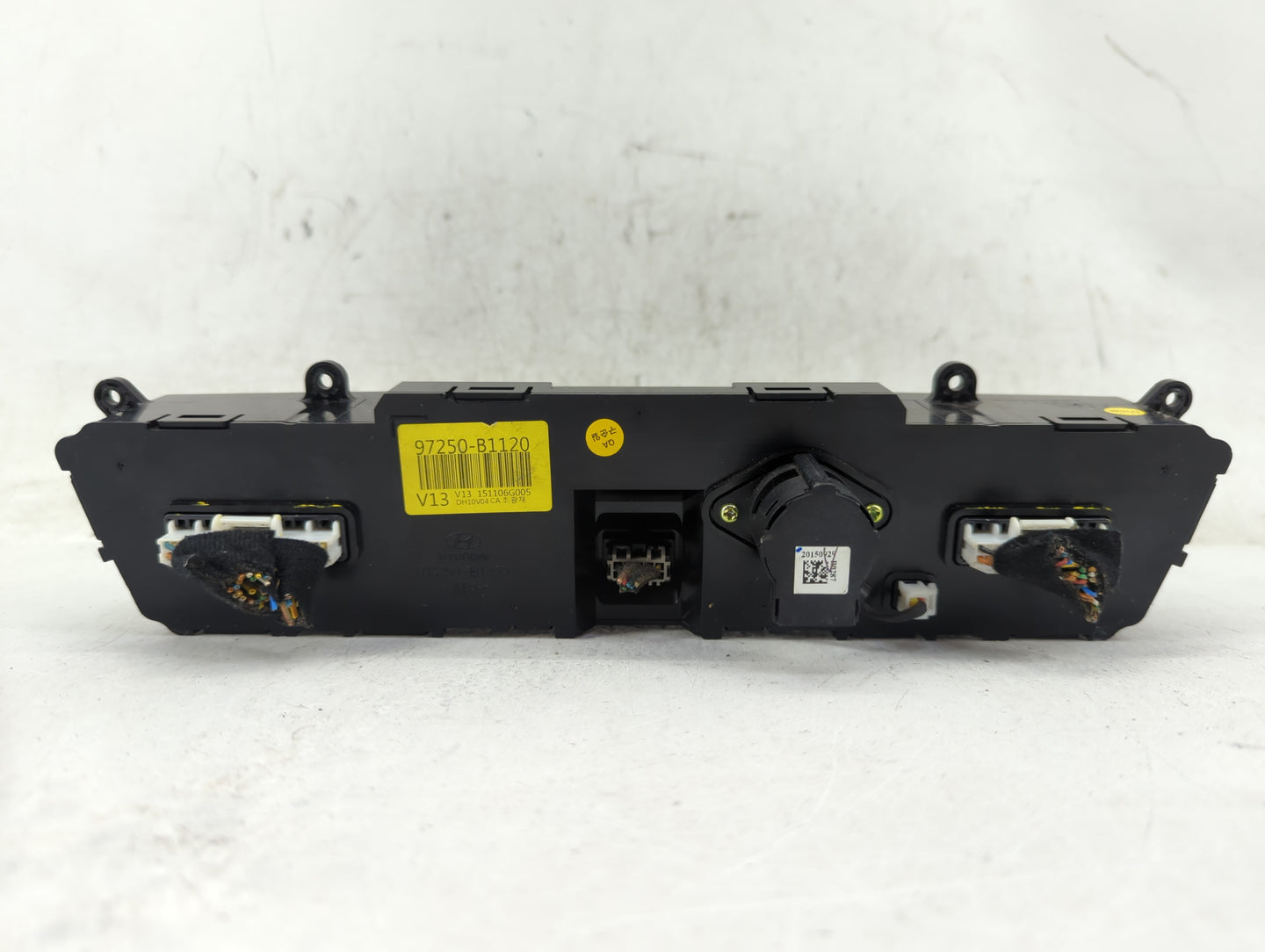 2015-2016 Hyundai Genesis Climate Control Module Temperature AC/Heater Replacement P/N:97250-B1120 Fits Fits 2015 2016 2017 