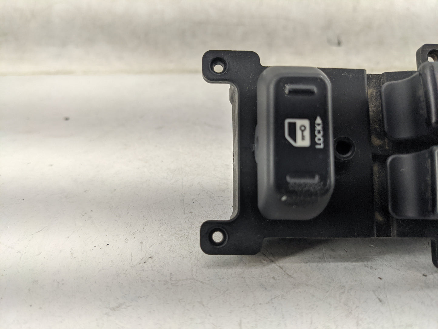 2013-2016 Hyundai Genesis Master Power Window Switch Replacement Driver Side Left P/N:2D2008374 Fits Fits 2013 2014 2015 201