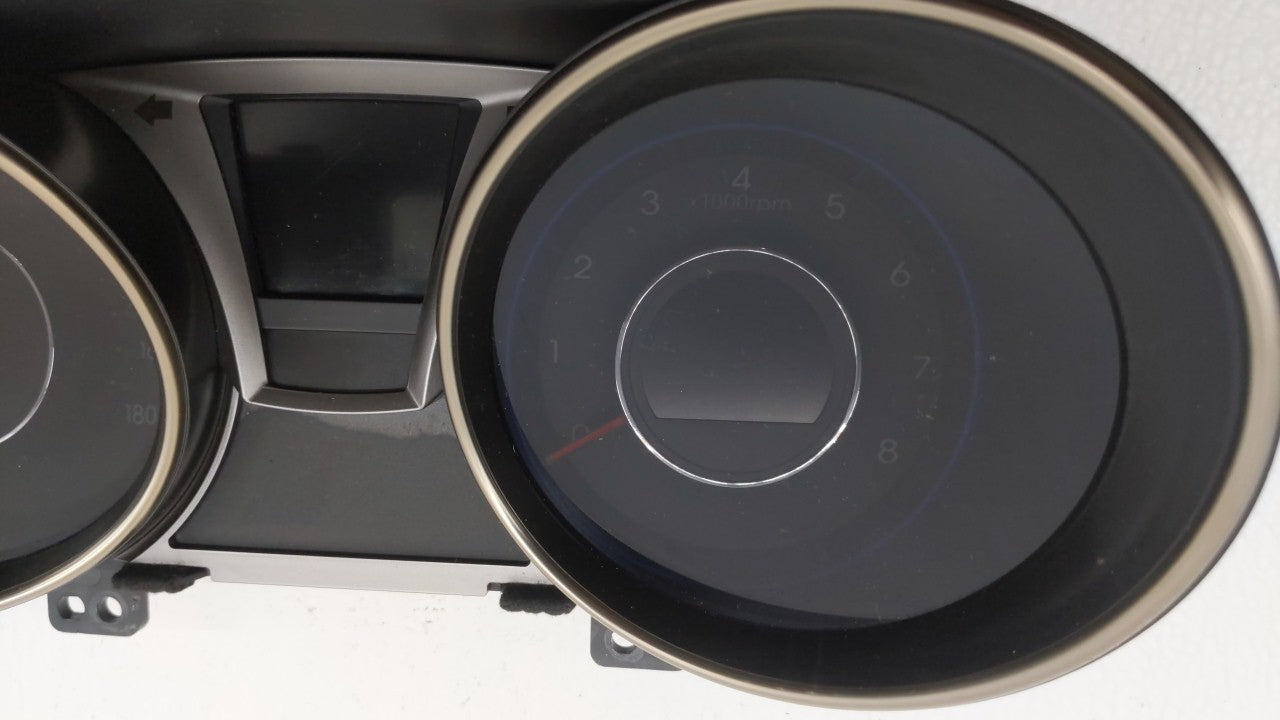 2014-2016 Hyundai Genesis Instrument Cluster Speedometer Gauges P/N:94031-2M320 Fits Fits 2014 2015 2016 OEM Used Auto Parts