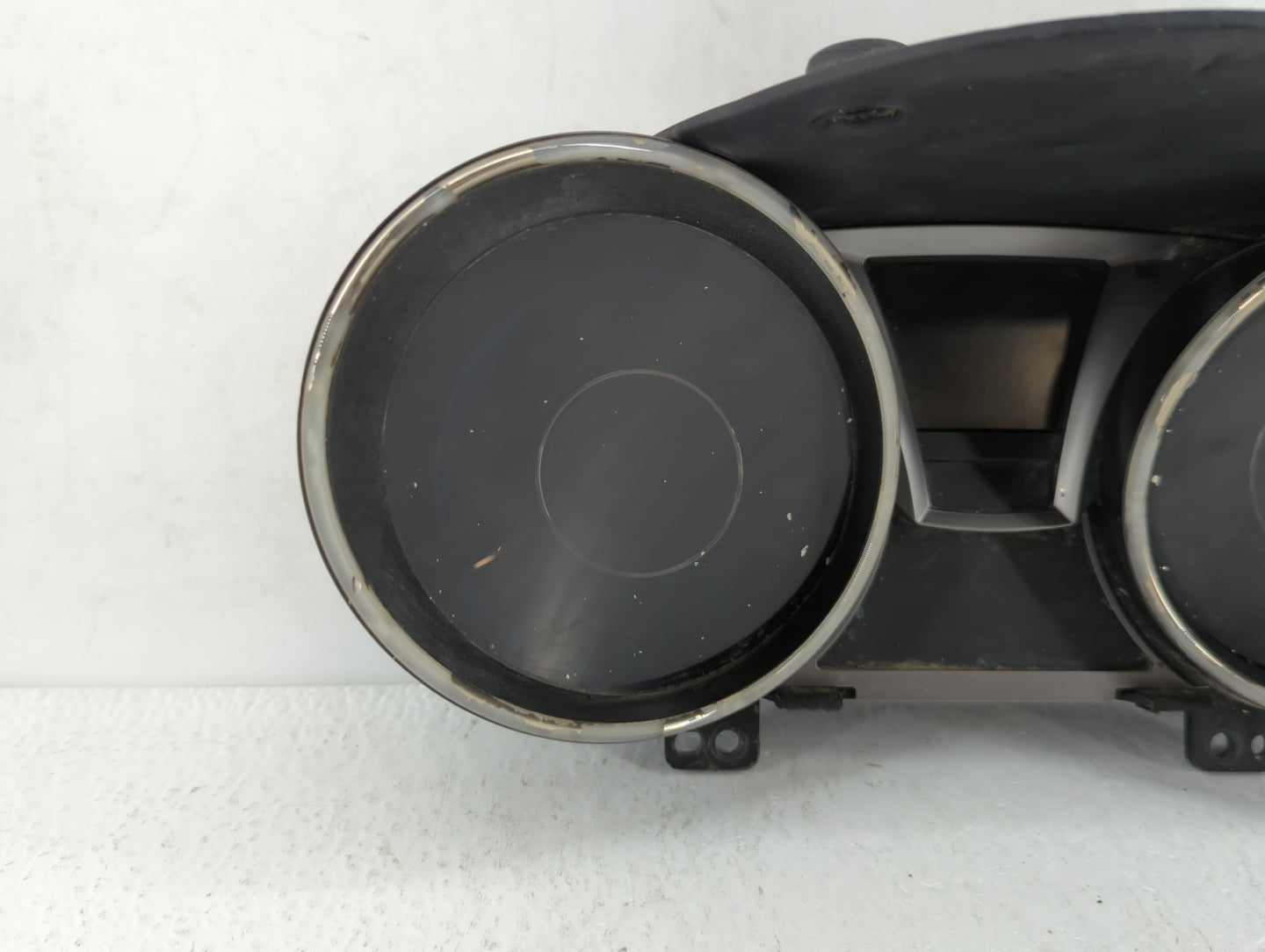 2014-2016 Hyundai Genesis Instrument Cluster Speedometer Gauges P/N:94031-2M360 Fits Fits 2014 2015 2016 OEM Used Auto Parts