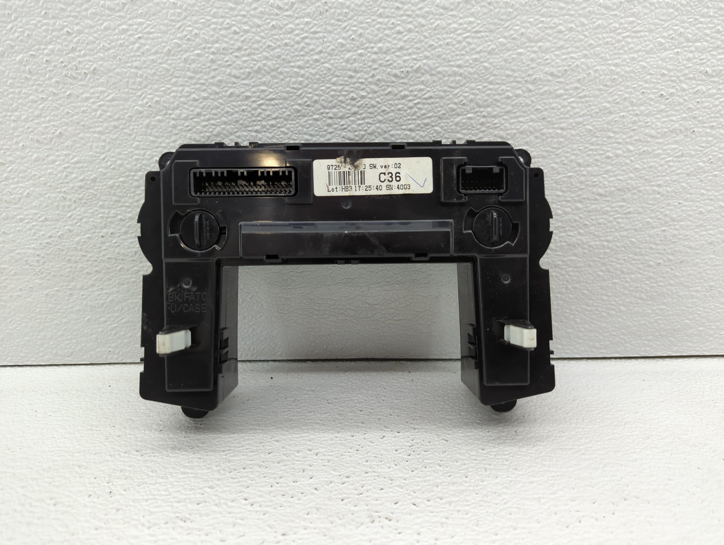 2013-2016 Hyundai Genesis Climate Control Module Temperature AC/Heater Replacement P/N:94300-2M850 94300-2M800 Fits OEM Used