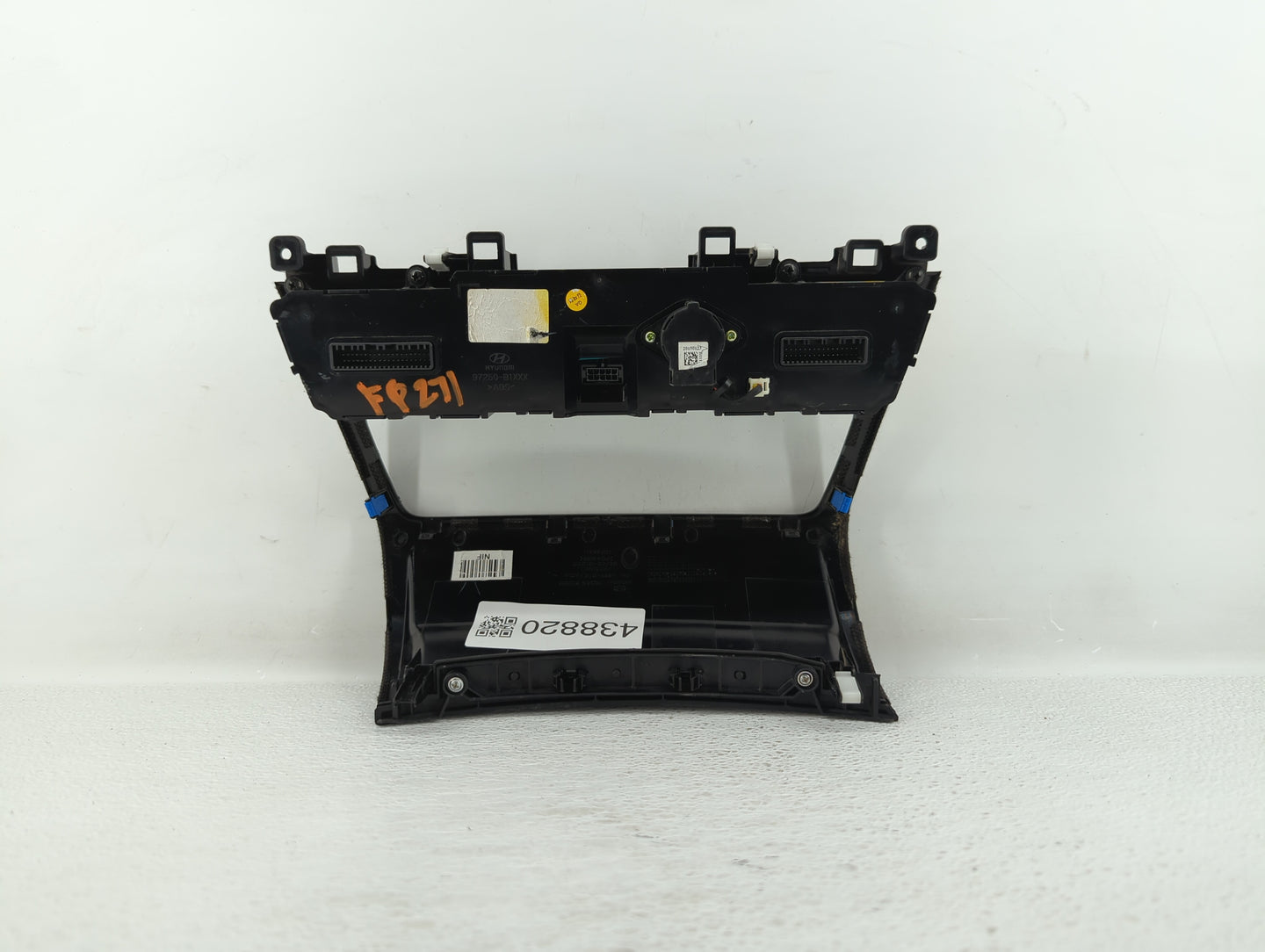 2015-2016 Hyundai Genesis Climate Control Module Temperature AC/Heater Replacement P/N:97250-B1150 84740-B1000 Fits OEM Used