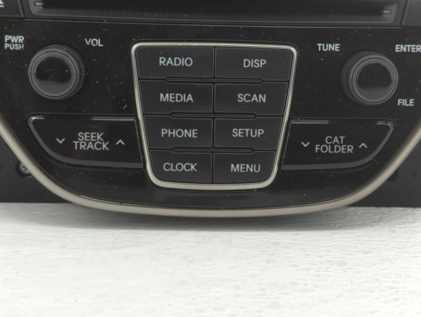 2016-2016 Hyundai Genesis Am Fm Cd Player Radio Receiver - Oemusedautoparts1.com