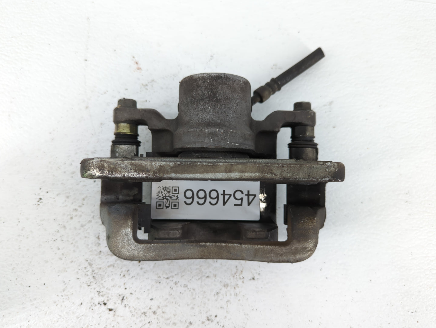 2009-2016 Hyundai Genesis Rear Driver Left Brake Caliper - Oemusedautoparts1.com