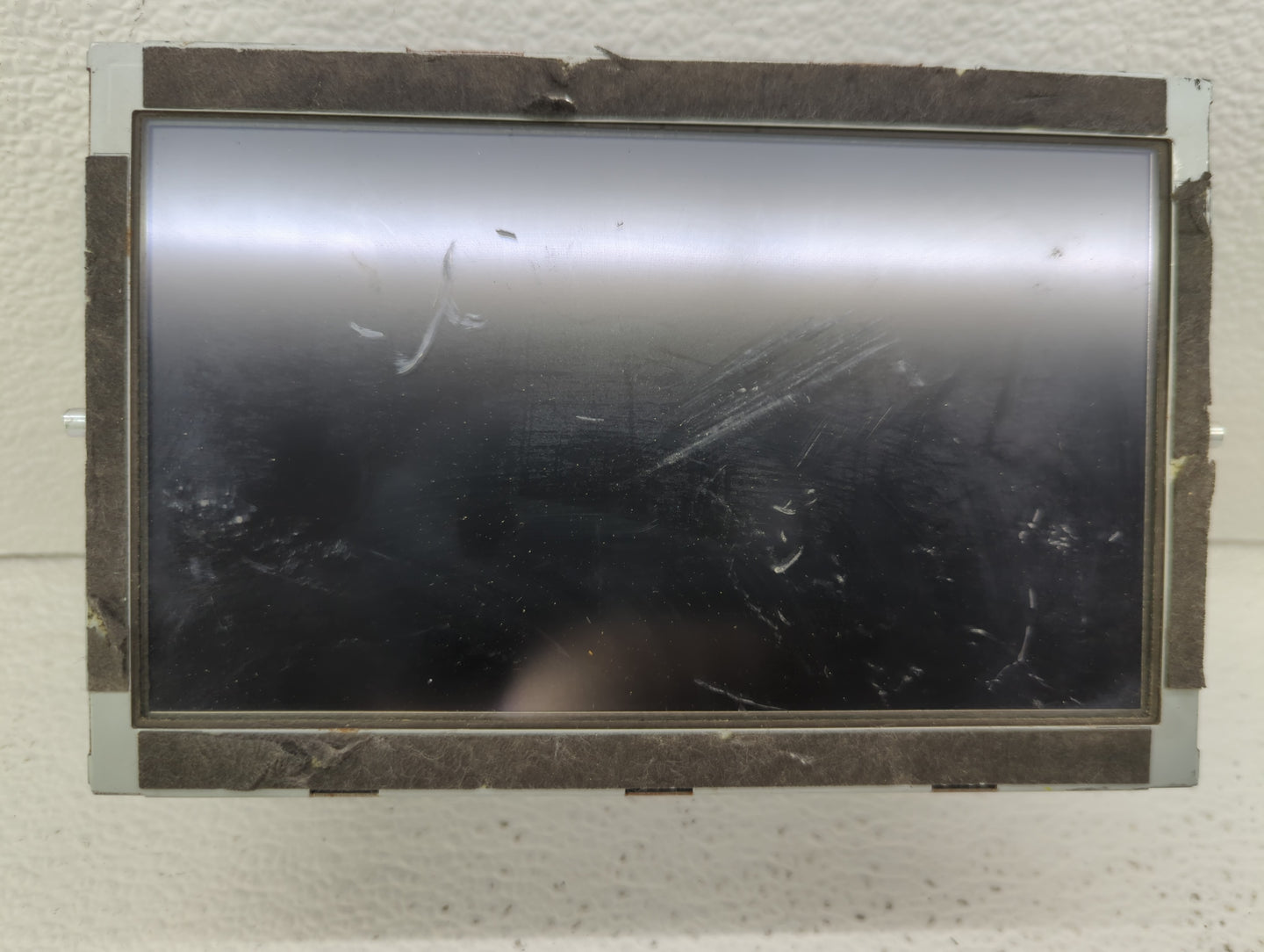 2015-2016 Hyundai Genesis Information Display Screen - Oemusedautoparts1.com