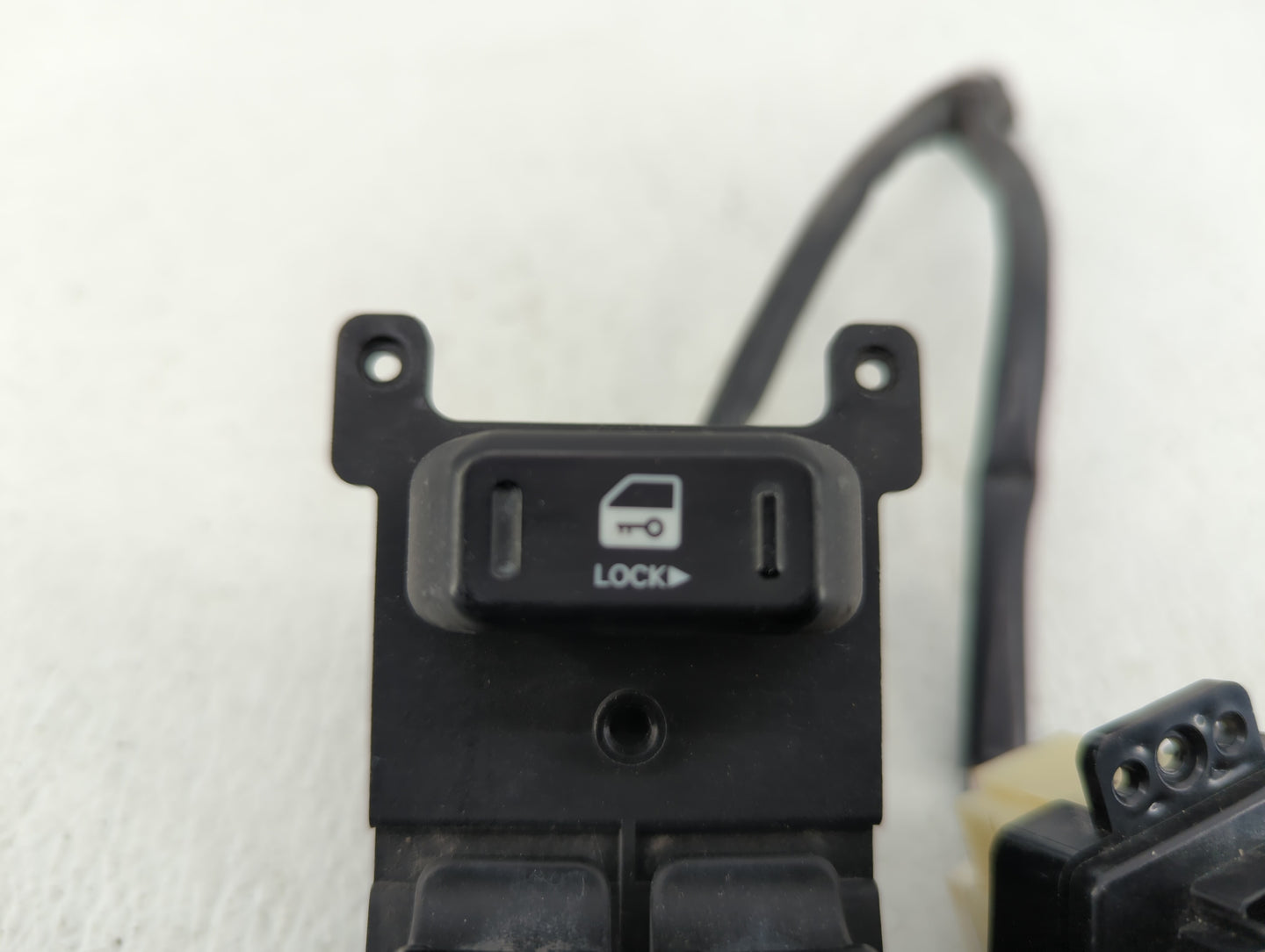 2013-2016 Hyundai Genesis Master Power Window Switch Replacement Driver Side Left P/N:202008375 202008374 Fits OEM Used Auto