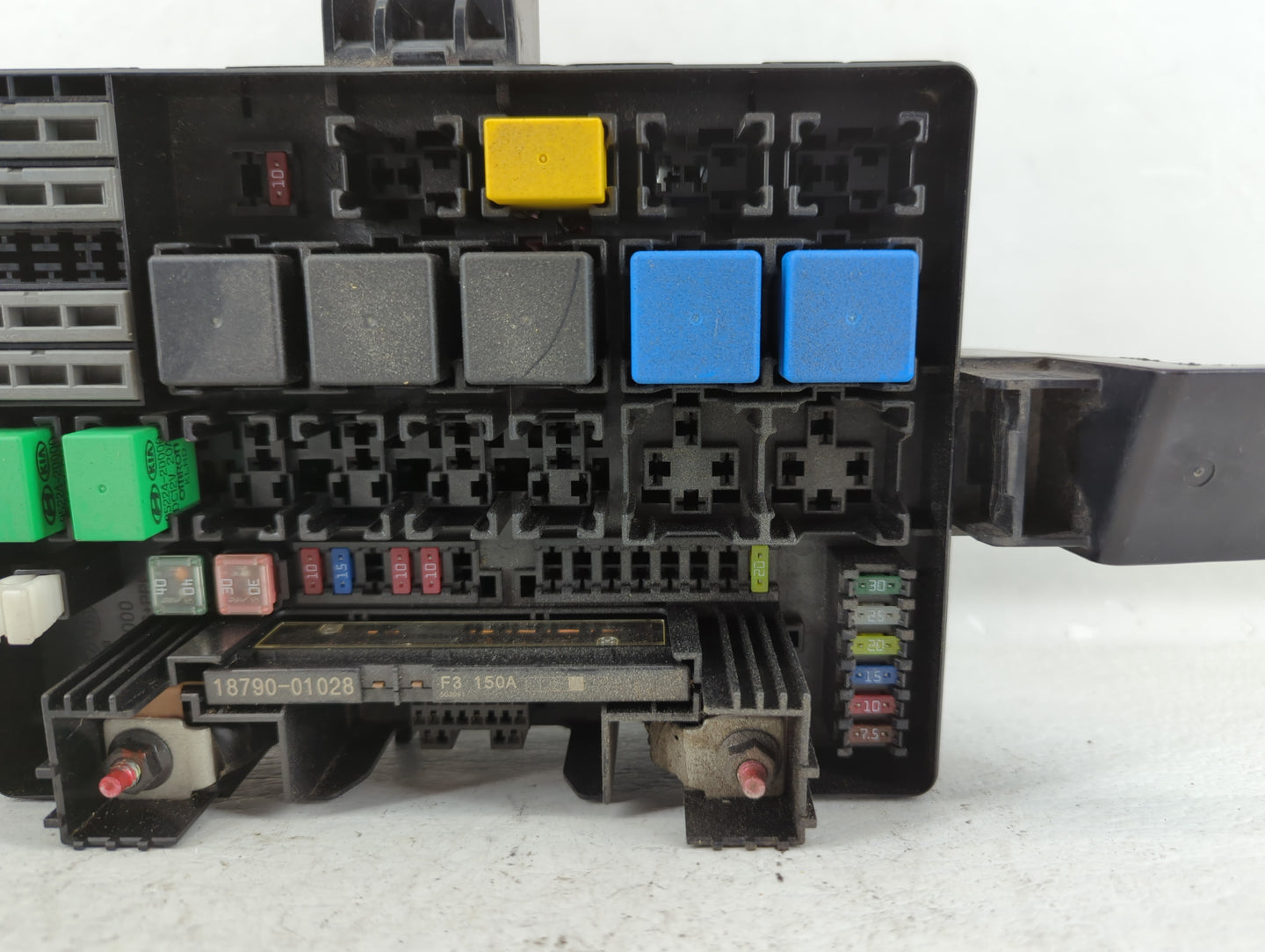2013-2016 Hyundai Genesis Fusebox Fuse Box Panel Relay Module P/N:91950-2M230 Fits Fits 2013 2014 2015 2016 OEM Used Auto Pa