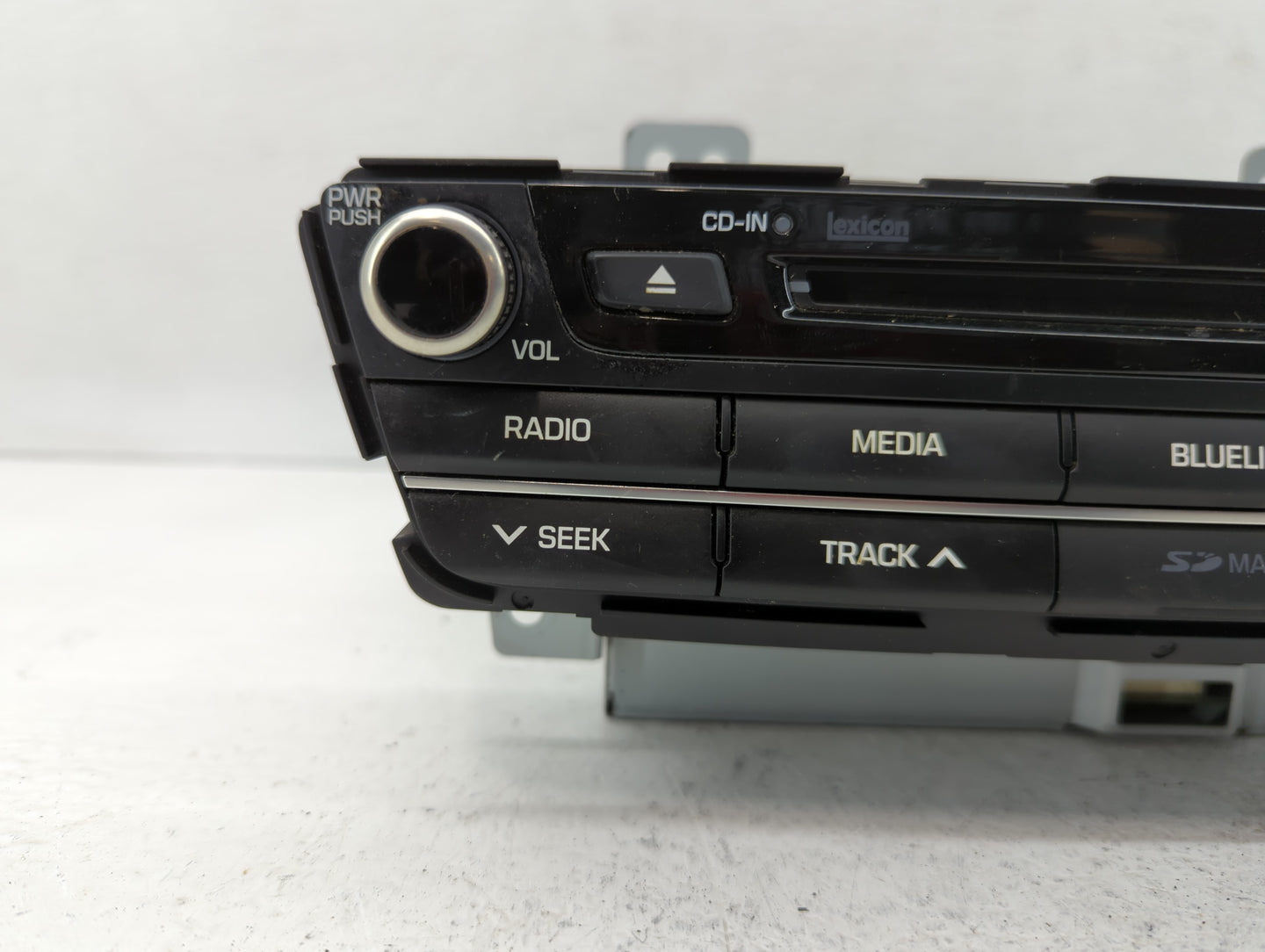 2016-2016 Hyundai Genesis Am Fm Cd Player Radio Receiver - Oemusedautoparts1.com