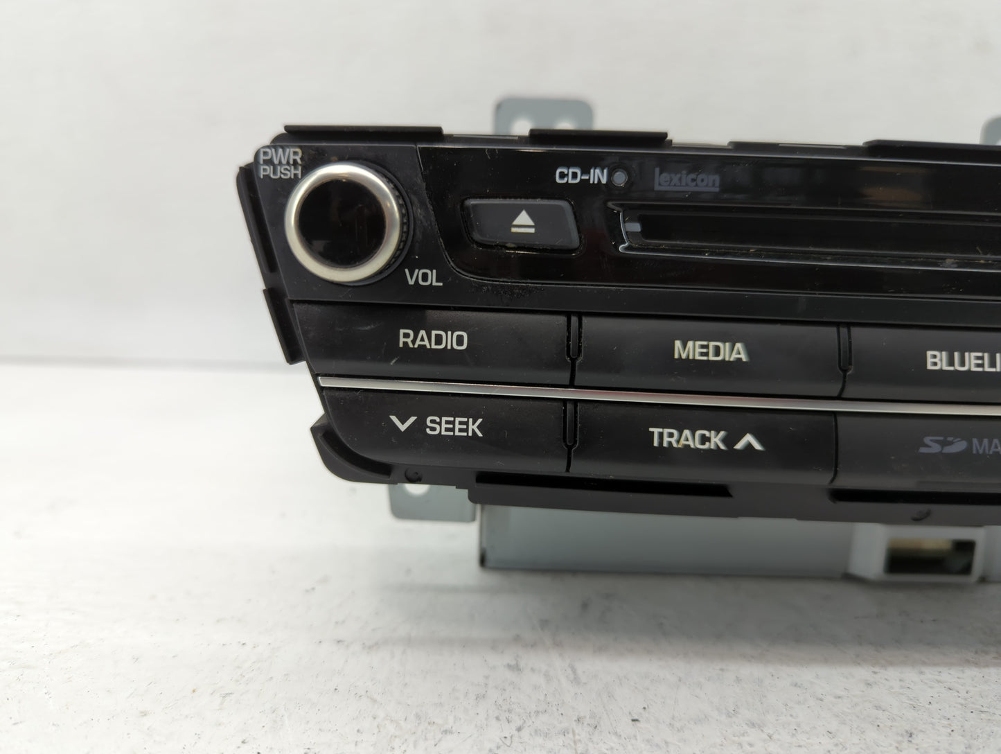 2016-2016 Hyundai Genesis Am Fm Cd Player Radio Receiver - Oemusedautoparts1.com