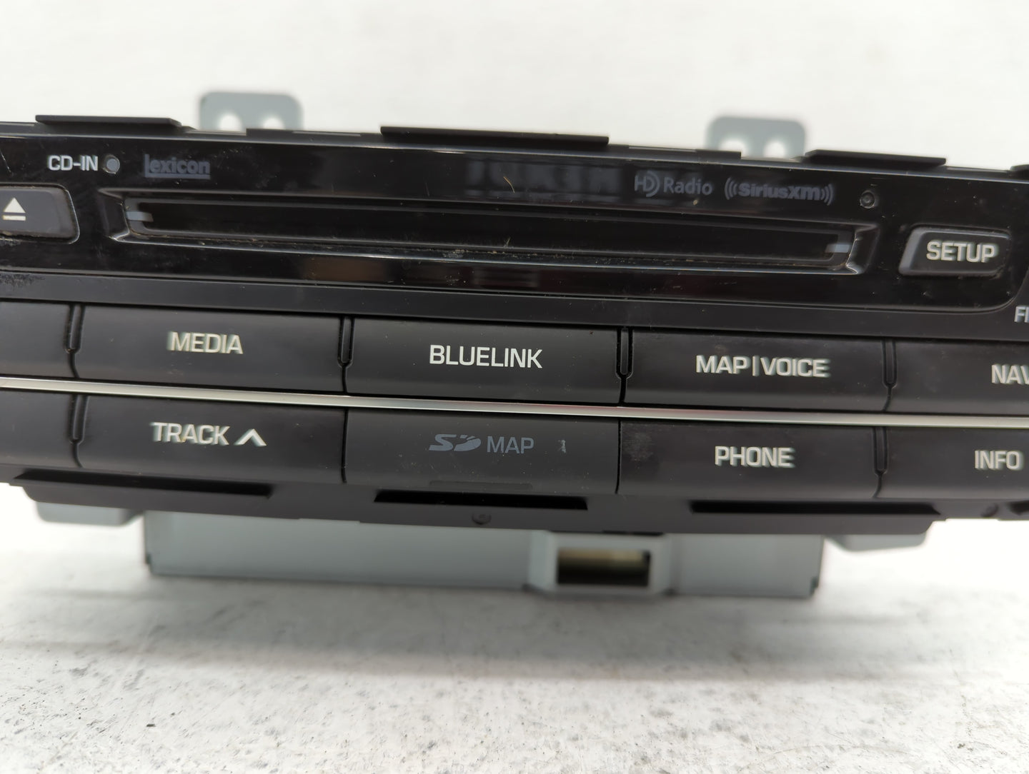 2016-2016 Hyundai Genesis Am Fm Cd Player Radio Receiver - Oemusedautoparts1.com