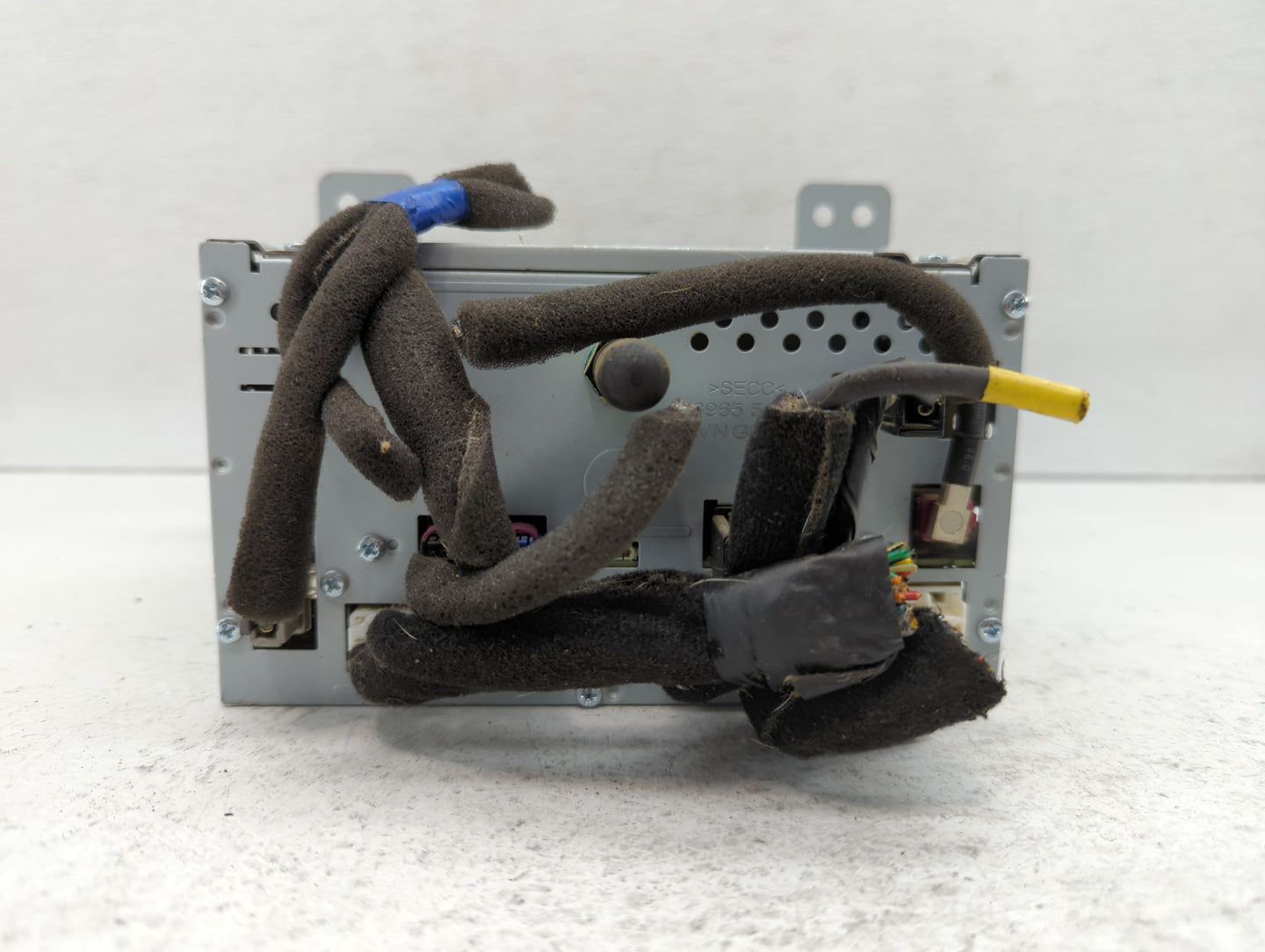 2016-2016 Hyundai Genesis Am Fm Cd Player Radio Receiver - Oemusedautoparts1.com
