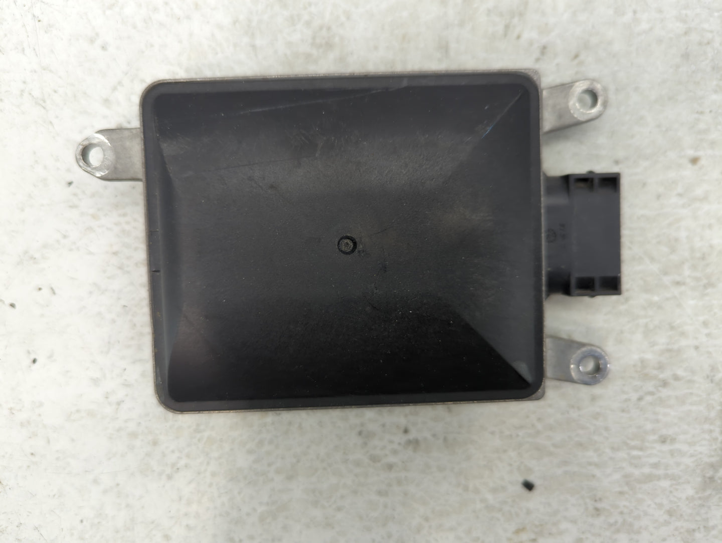 2016 Hyundai Genesis Blind spot rador Black - Oemusedautoparts1.com