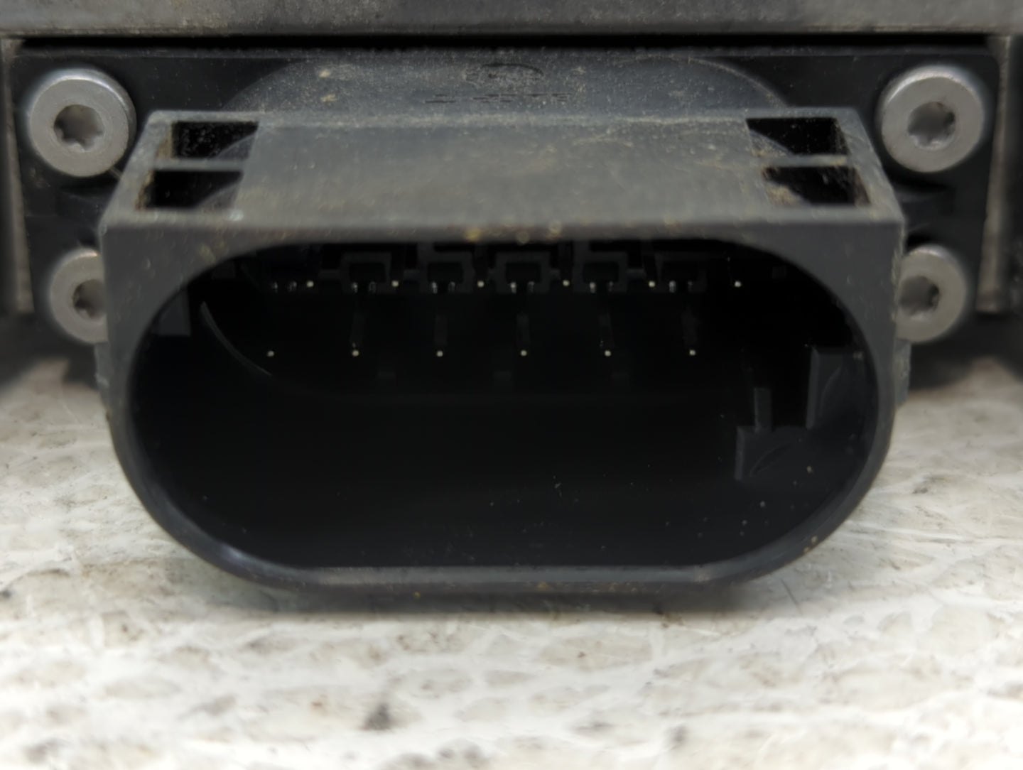 2016 Hyundai Genesis Blind spot rador Black - Oemusedautoparts1.com