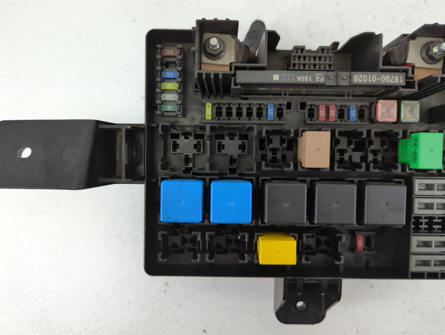 2013-2016 Hyundai Genesis Fusebox Fuse Box Panel Relay Module P/N:91950-2M230 Fits Fits 2013 2014 2015 2016 OEM Used Auto Pa