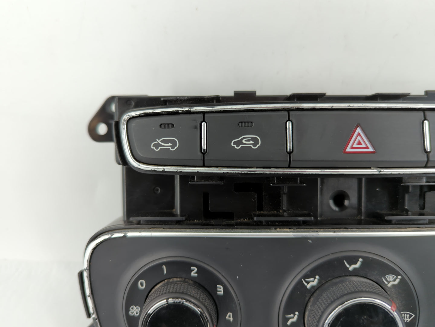2015-2016 Hyundai Genesis Climate Control Module Temperature AC/Heater Replacement P/N:>ABS< 97250-IUXXX Fits Fits 2015 2016