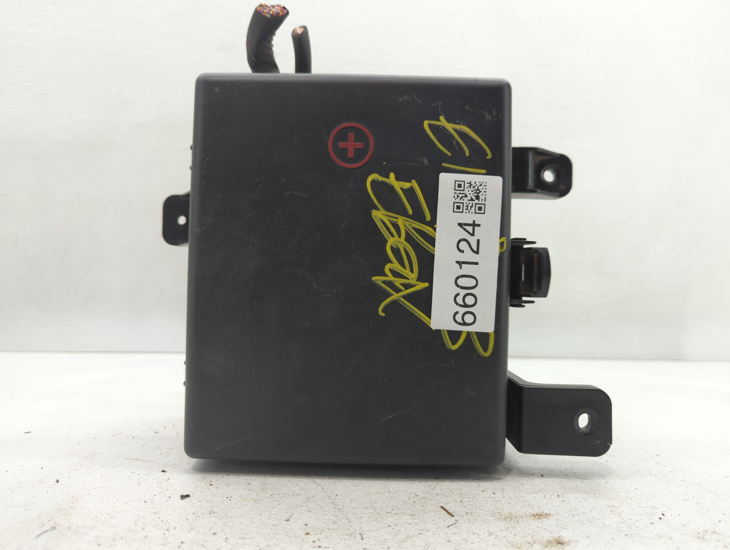 2016 Hyundai Genesis Fusebox Fuse Box Panel Relay Module P/N:91213-B1144 2060858 Fits Fits 2017 OEM Used Auto Parts - Oemuse