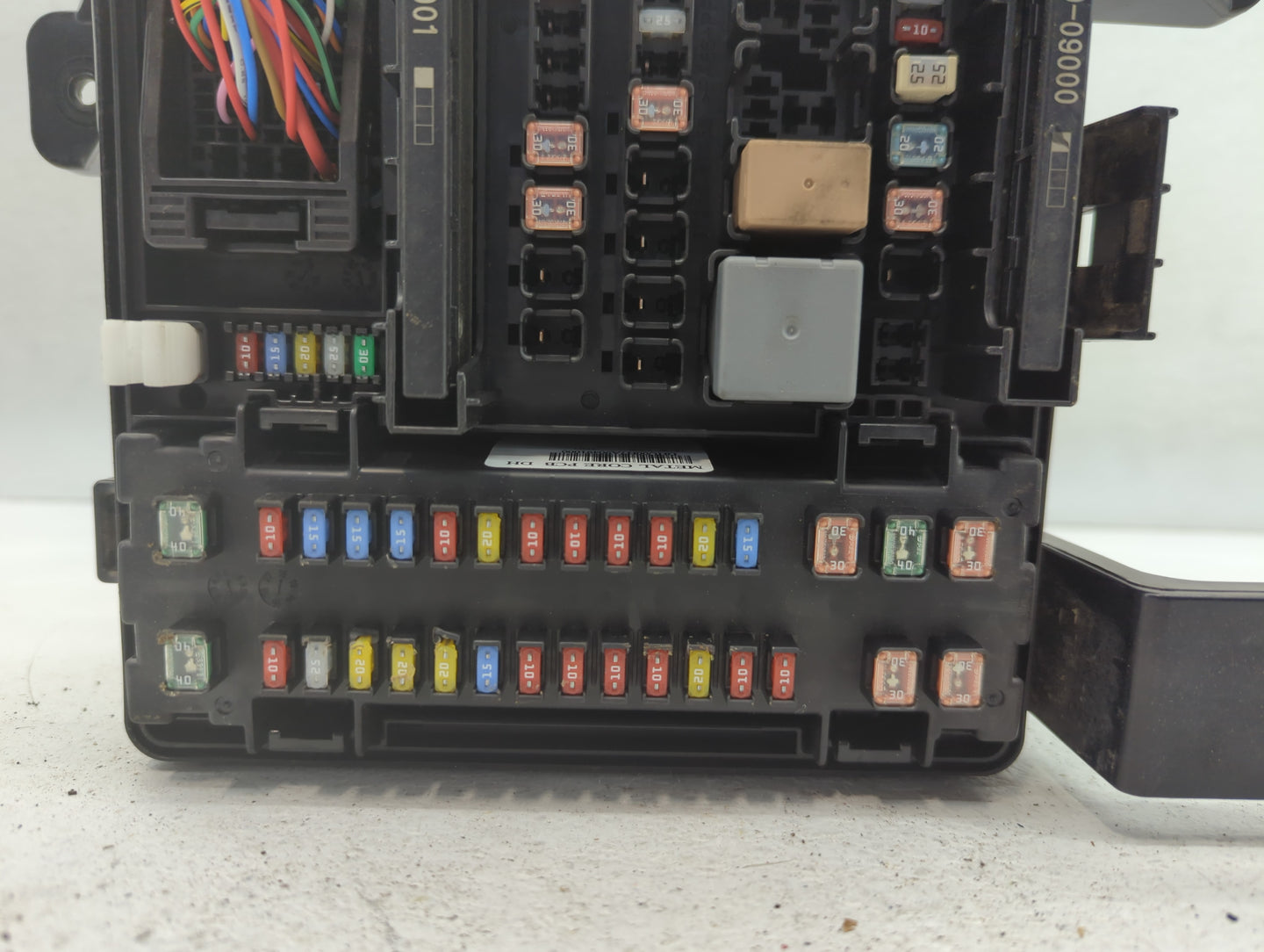 2016 Hyundai Genesis Fusebox Fuse Box Panel Relay Module P/N:91213-B1144 2060858 Fits Fits 2017 OEM Used Auto Parts - Oemuse