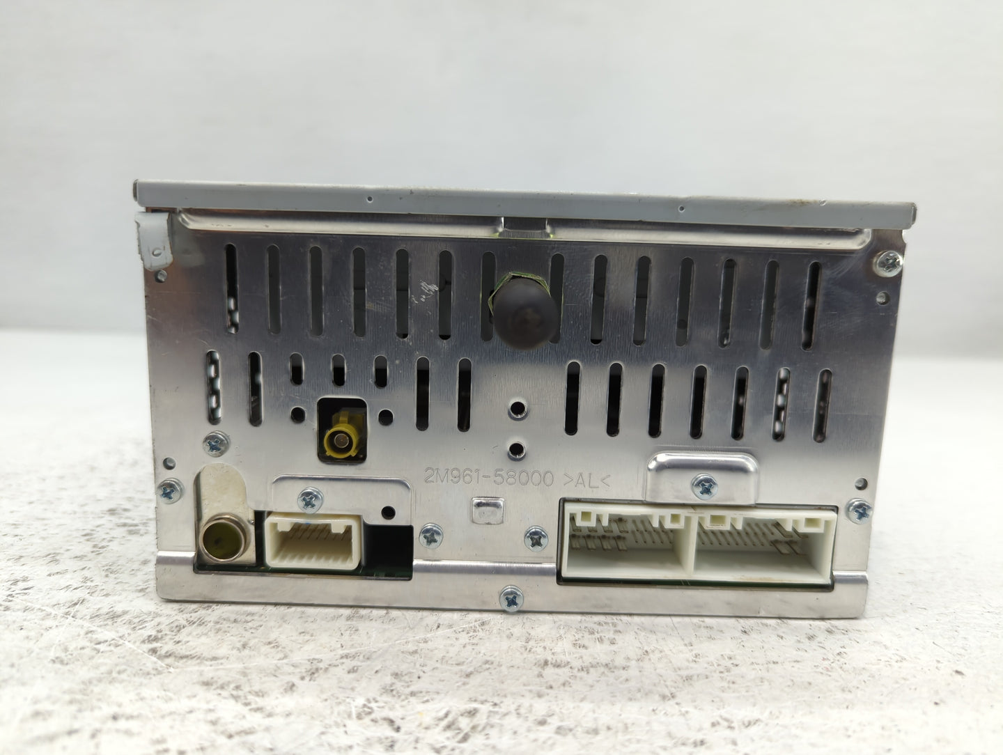 2016-2016 Hyundai Genesis Am Fm Cd Player Radio Receiver - Oemusedautoparts1.com