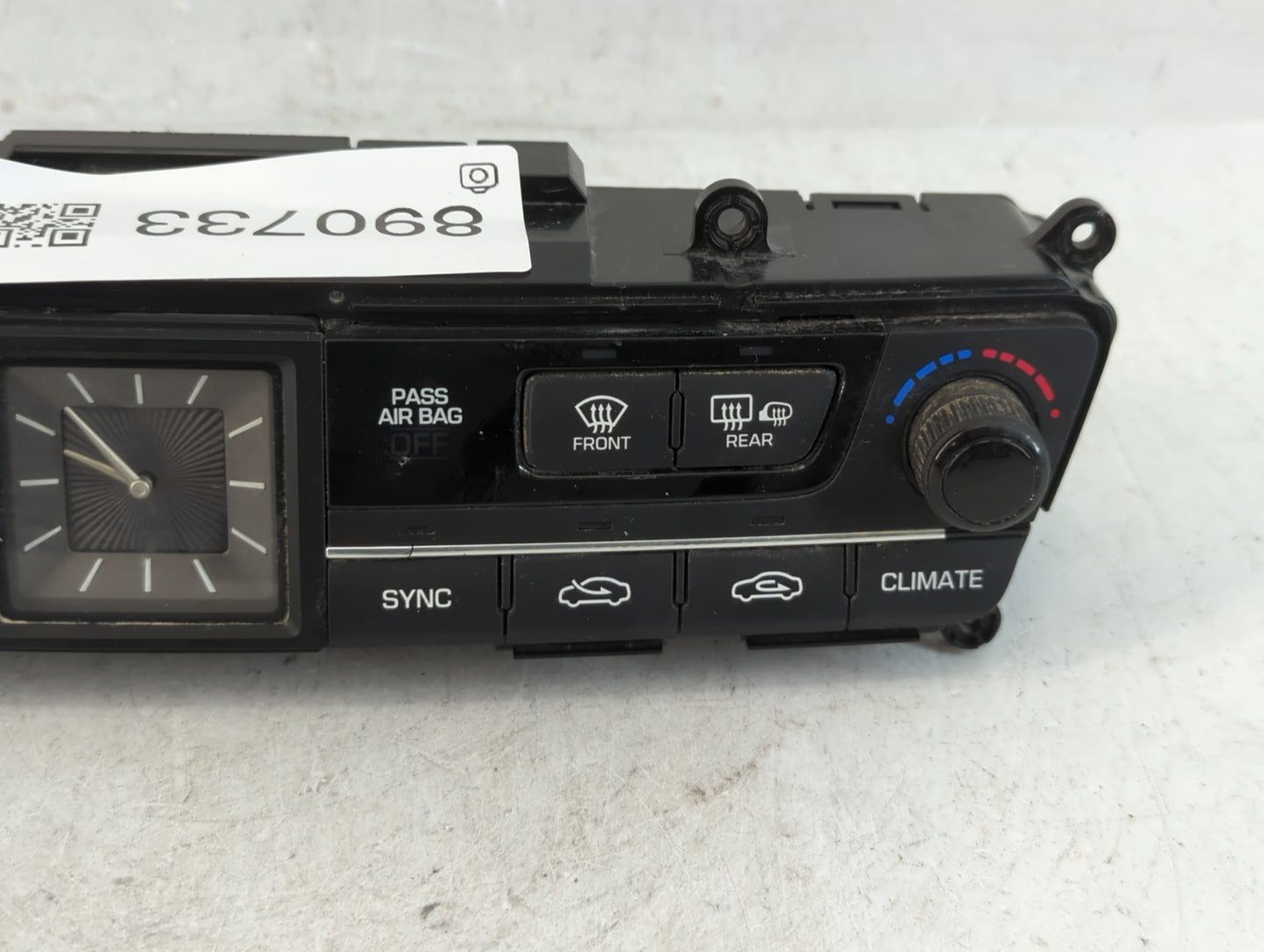 2015-2016 Hyundai Genesis Climate Control Module Temperature AC/Heater Replacement P/N:97250-B1120 Fits Fits 2015 2016 2017 