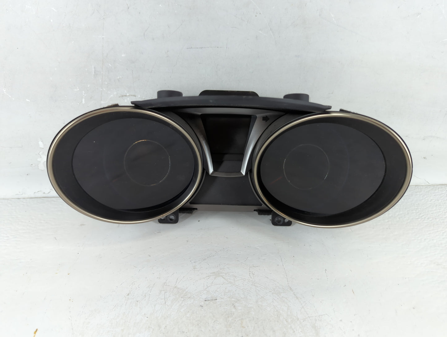 2014-2016 Hyundai Genesis Instrument Cluster Speedometer Gauges P/N:94031-2M360 Fits Fits 2014 2015 2016 OEM Used Auto Parts