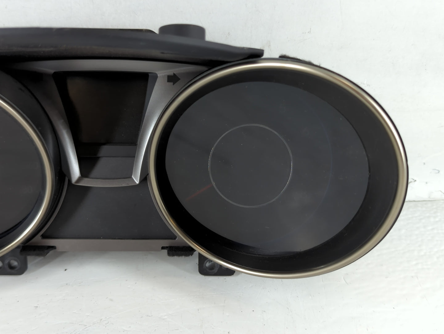 2014-2016 Hyundai Genesis Instrument Cluster Speedometer Gauges P/N:94031-2M360 Fits Fits 2014 2015 2016 OEM Used Auto Parts