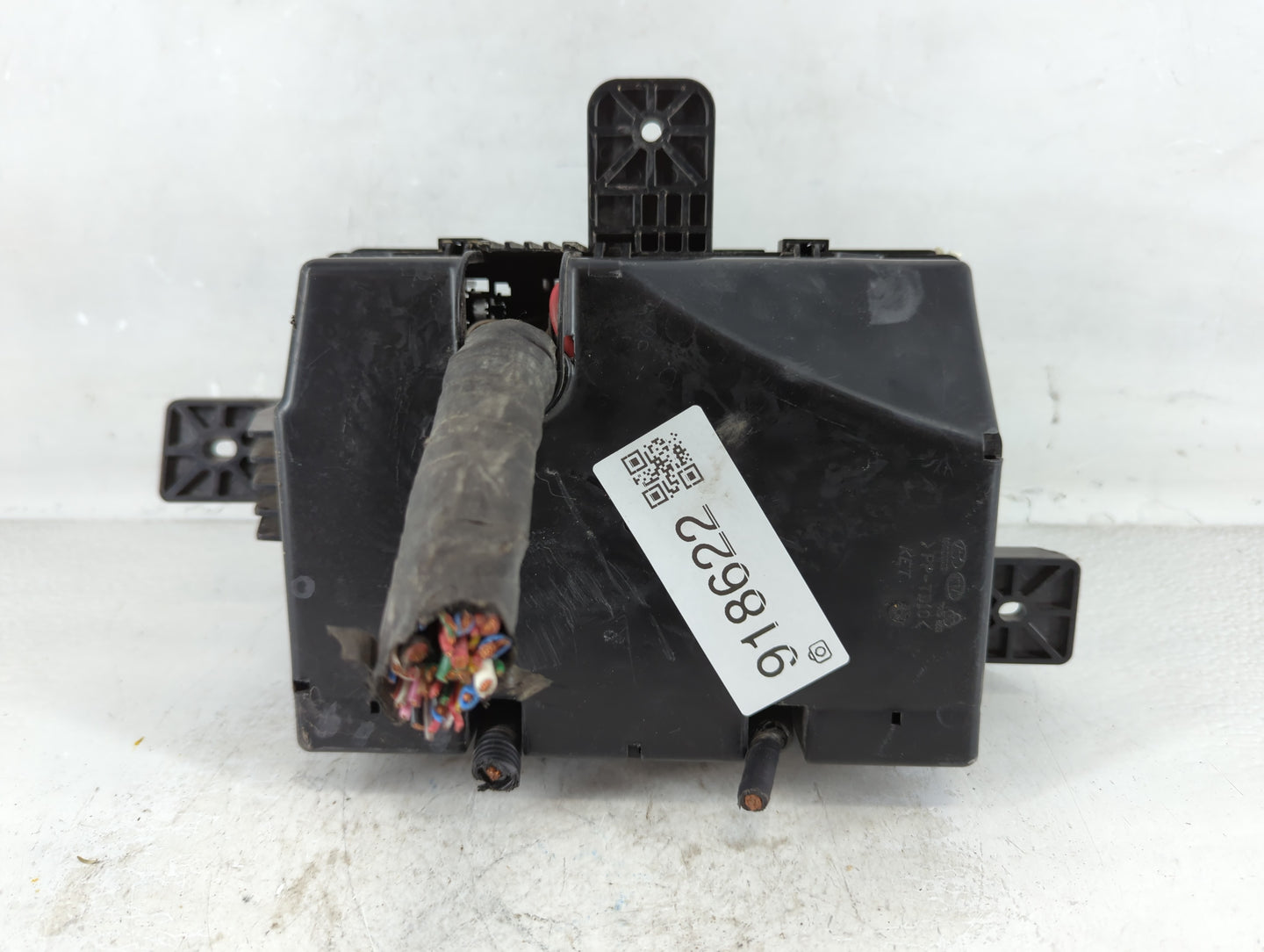 2013-2016 Hyundai Genesis Fusebox Fuse Box Panel Relay Module P/N:91264 2M552 Fits Fits 2013 2014 2015 2016 OEM Used Auto Pa