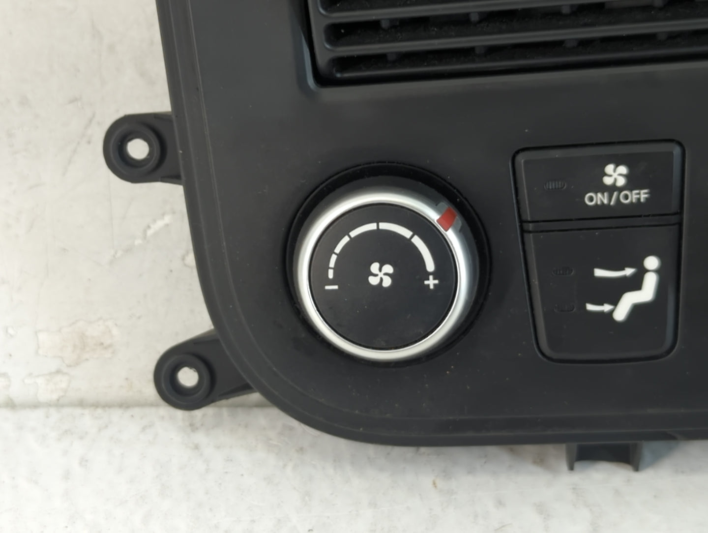 2013-2018 Hyundai Santa Fe Climate Control Module Temperature AC/Heater Replacement Fits Fits 2013 2014 2015 2016 2017 2018 