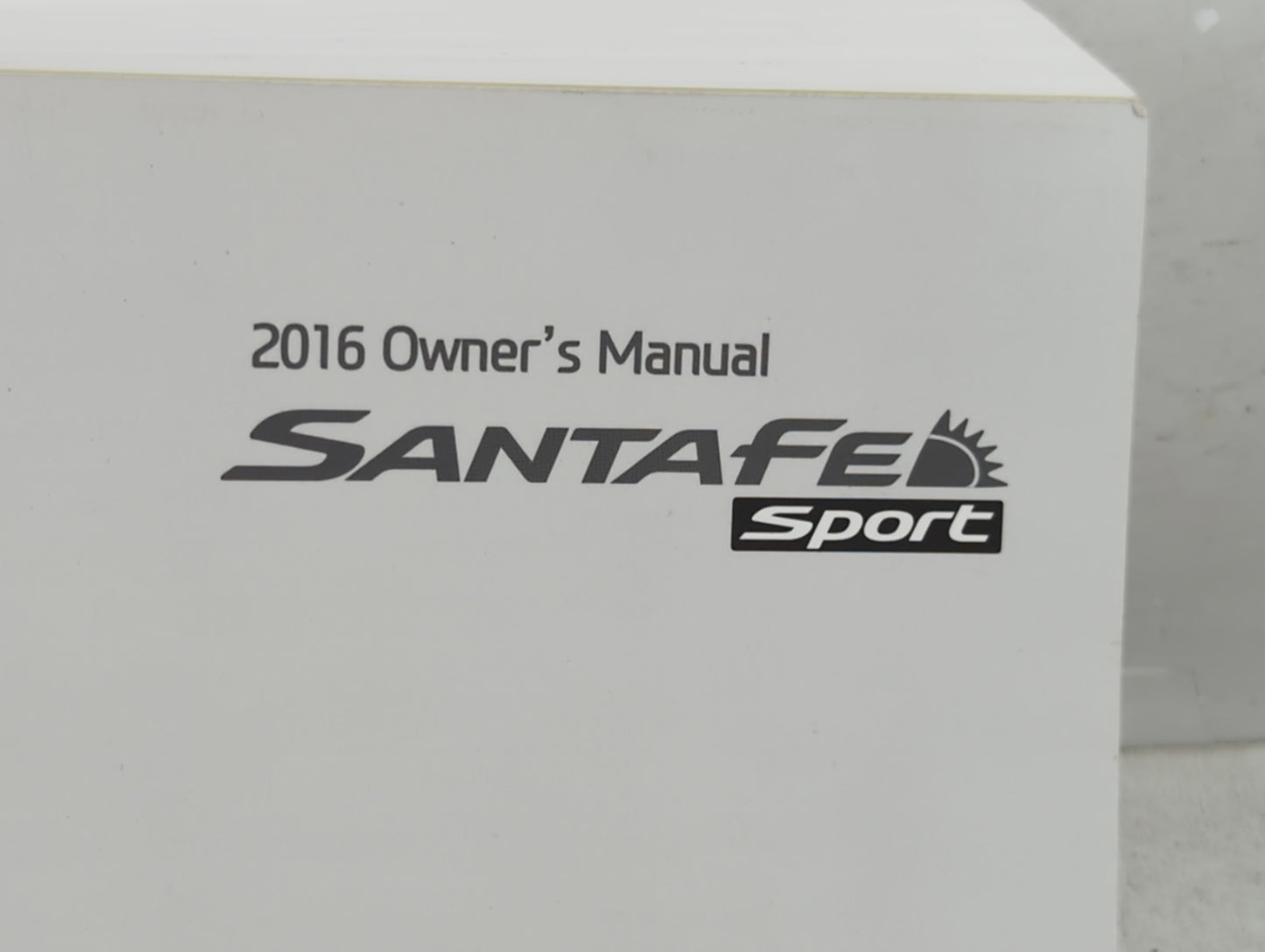 2016 Hyundai Santa Fe Owners Manual Book Guide P/N:G2W0-EU55A OEM Used Auto Parts - Oemusedautoparts1.com