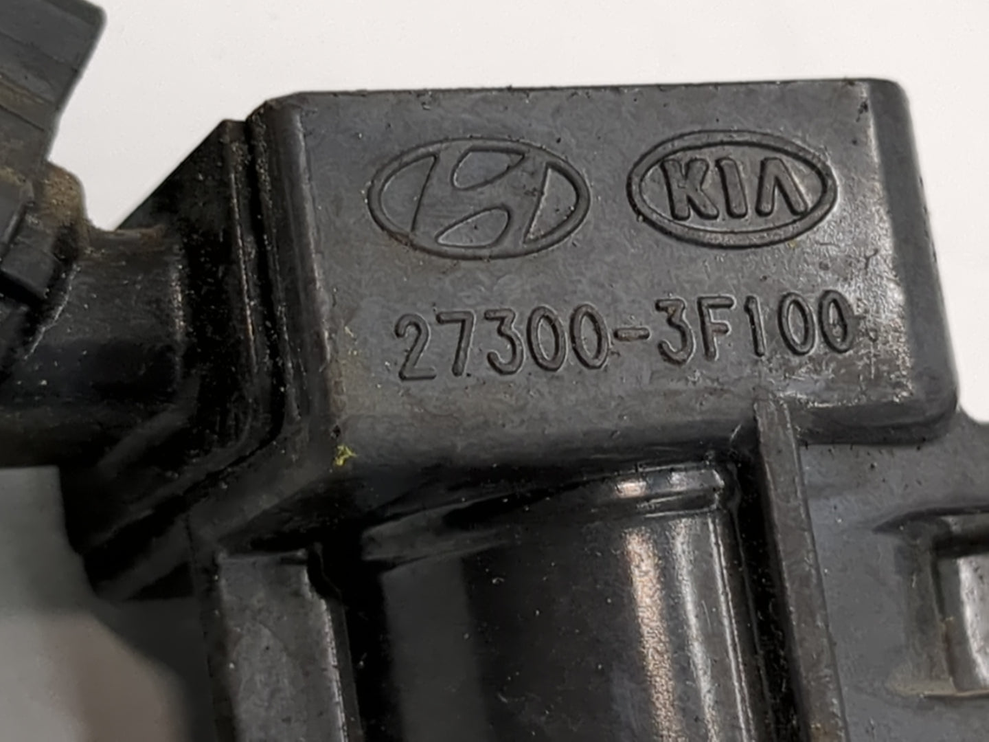 2010-2012 Hyundai Santa Fe Ignition Coil Igniter Pack - Oemusedautoparts1.com