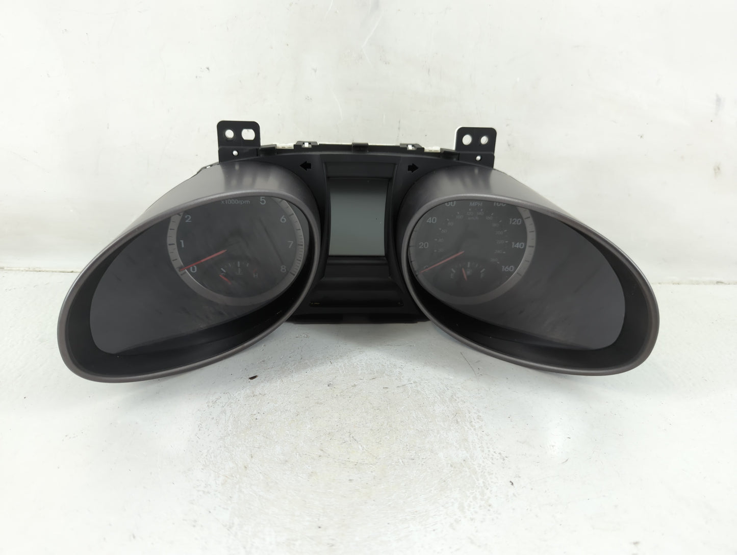 2015-2016 Hyundai Santa Fe Instrument Cluster Speedometer Gauges P/N:94001-4Z310 TN157570-4211, P265Z310 Fits Fits 2015 2016