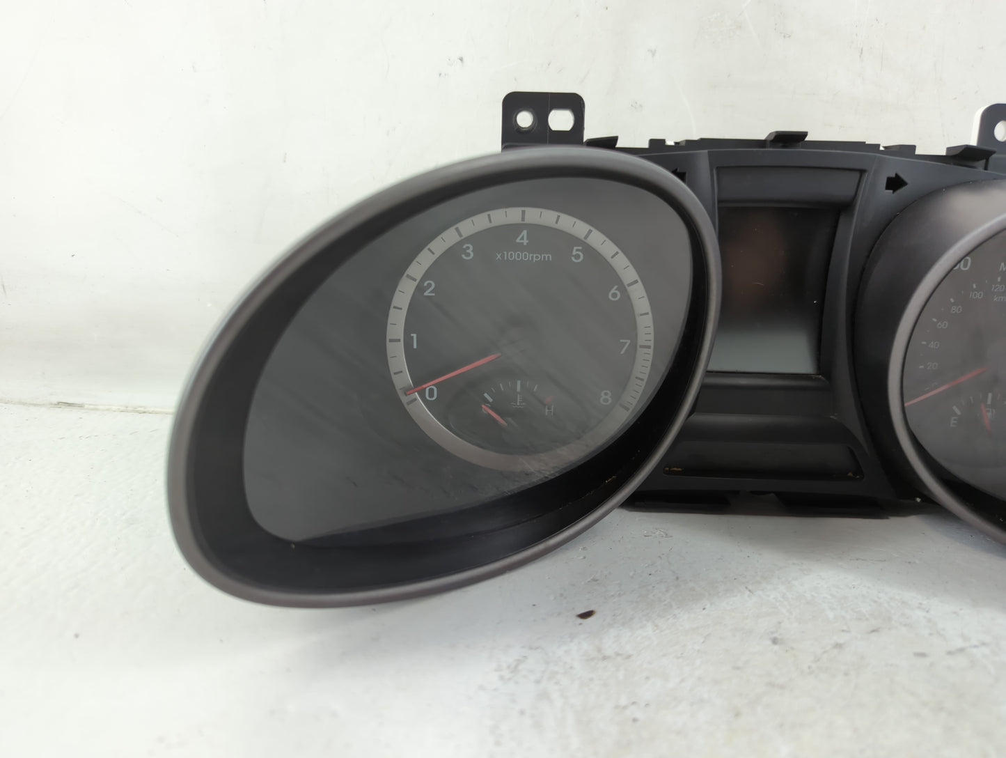 2015-2016 Hyundai Santa Fe Instrument Cluster Speedometer Gauges P/N:94001-4Z310 TN157570-4211, P265Z310 Fits Fits 2015 2016