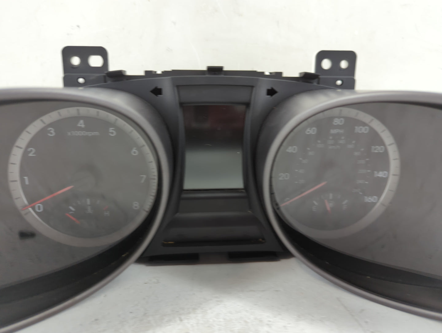 2015-2016 Hyundai Santa Fe Instrument Cluster Speedometer Gauges P/N:94001-4Z310 TN157570-4211, P265Z310 Fits Fits 2015 2016
