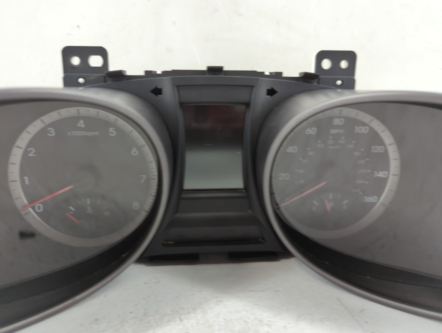 2015-2016 Hyundai Santa Fe Instrument Cluster Speedometer Gauges P/N:94001-4Z310 TN157570-4211, P265Z310 Fits Fits 2015 2016