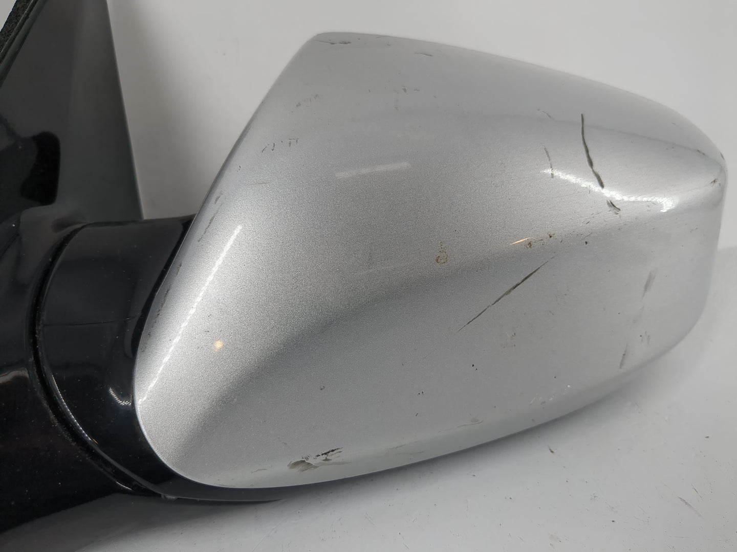 2013-2016 Hyundai Santa Fe Driver Left Side View Manual Door Mirror - Oemusedautoparts1.com