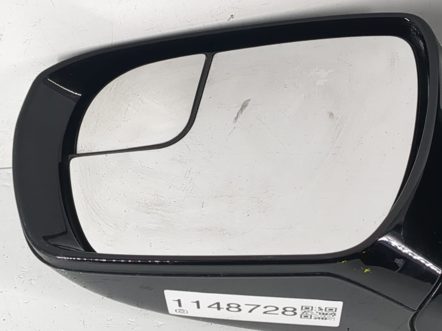 2013-2016 Hyundai Santa Fe Driver Left Side View Manual Door Mirror - Oemusedautoparts1.com