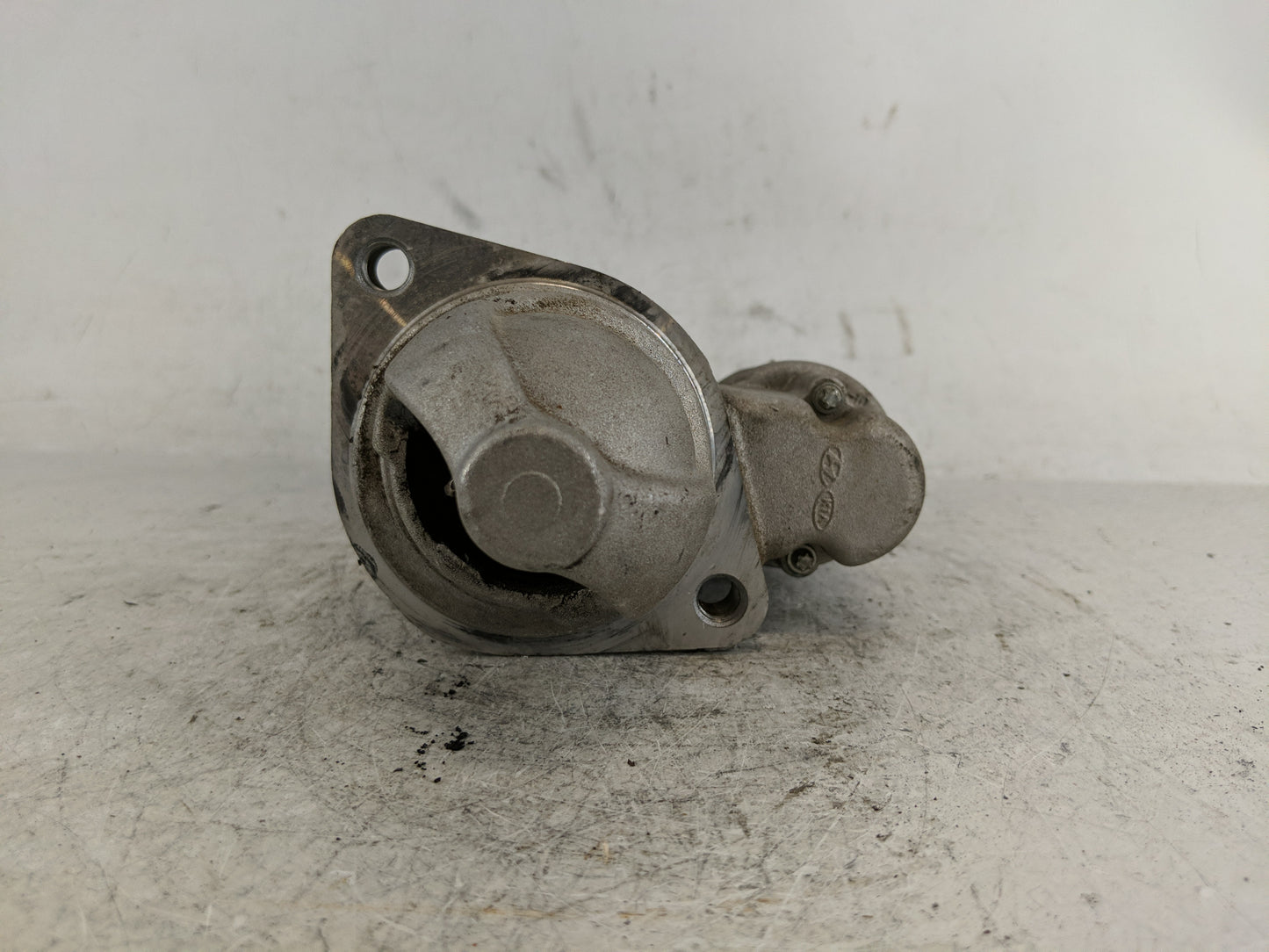 2014-2016 Hyundai Santa Fe Car Starter Motor Solenoid OEM P/N:36100-2G400 Fits Fits 2014 2015 2016 OEM Used Auto Parts - Oem