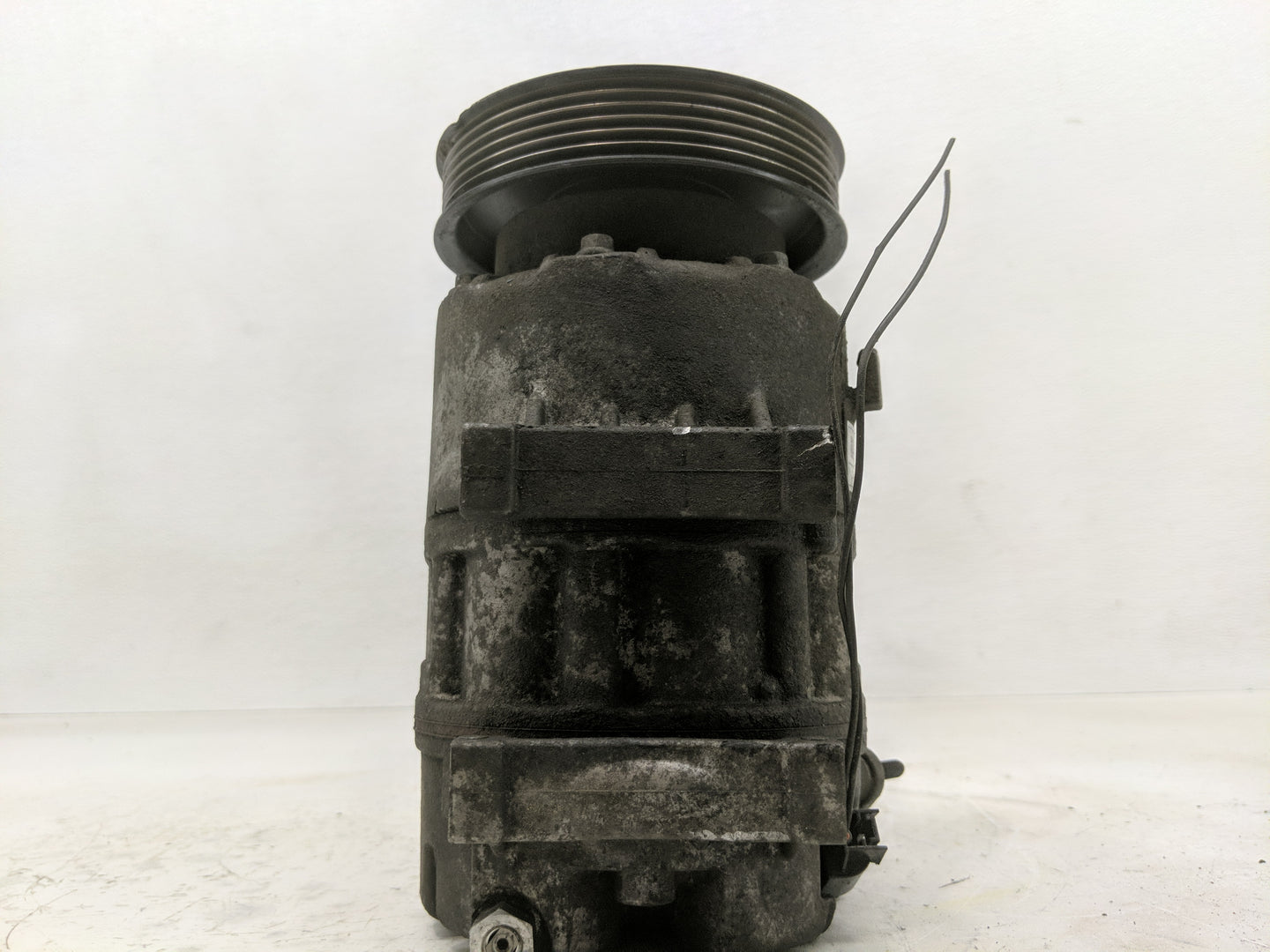 2013-2018 Hyundai Santa Fe Air Conditioning A/c Ac Compressor Oem - Oemusedautoparts1.com
