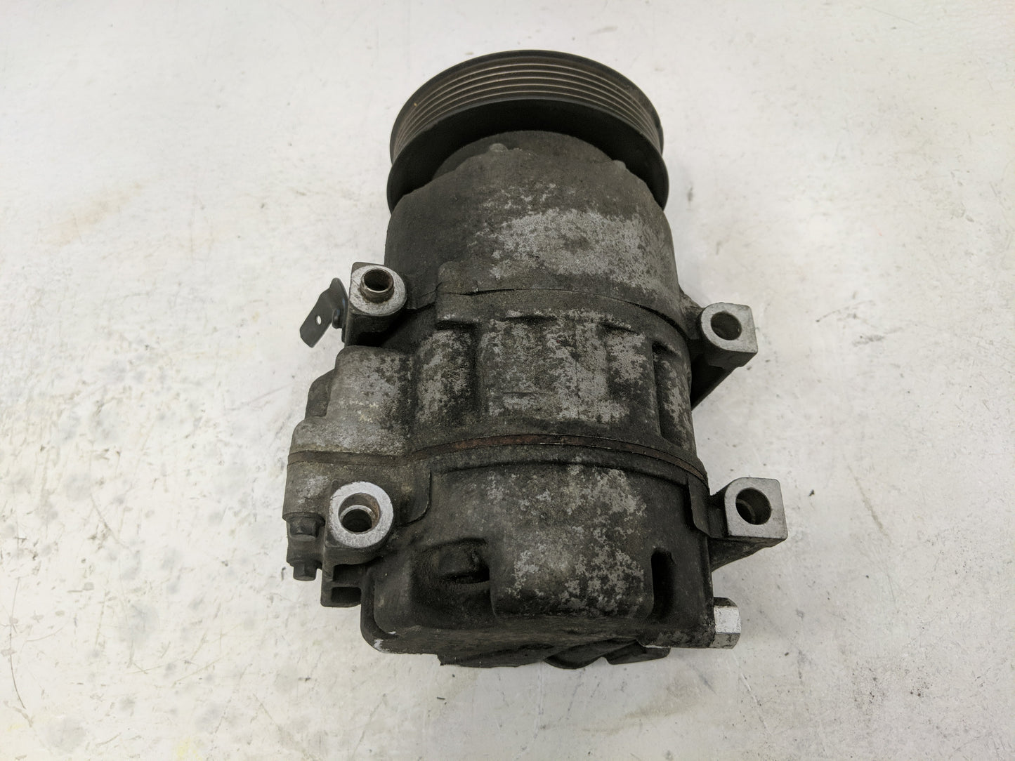 2013-2018 Hyundai Santa Fe Air Conditioning A/c Ac Compressor Oem - Oemusedautoparts1.com