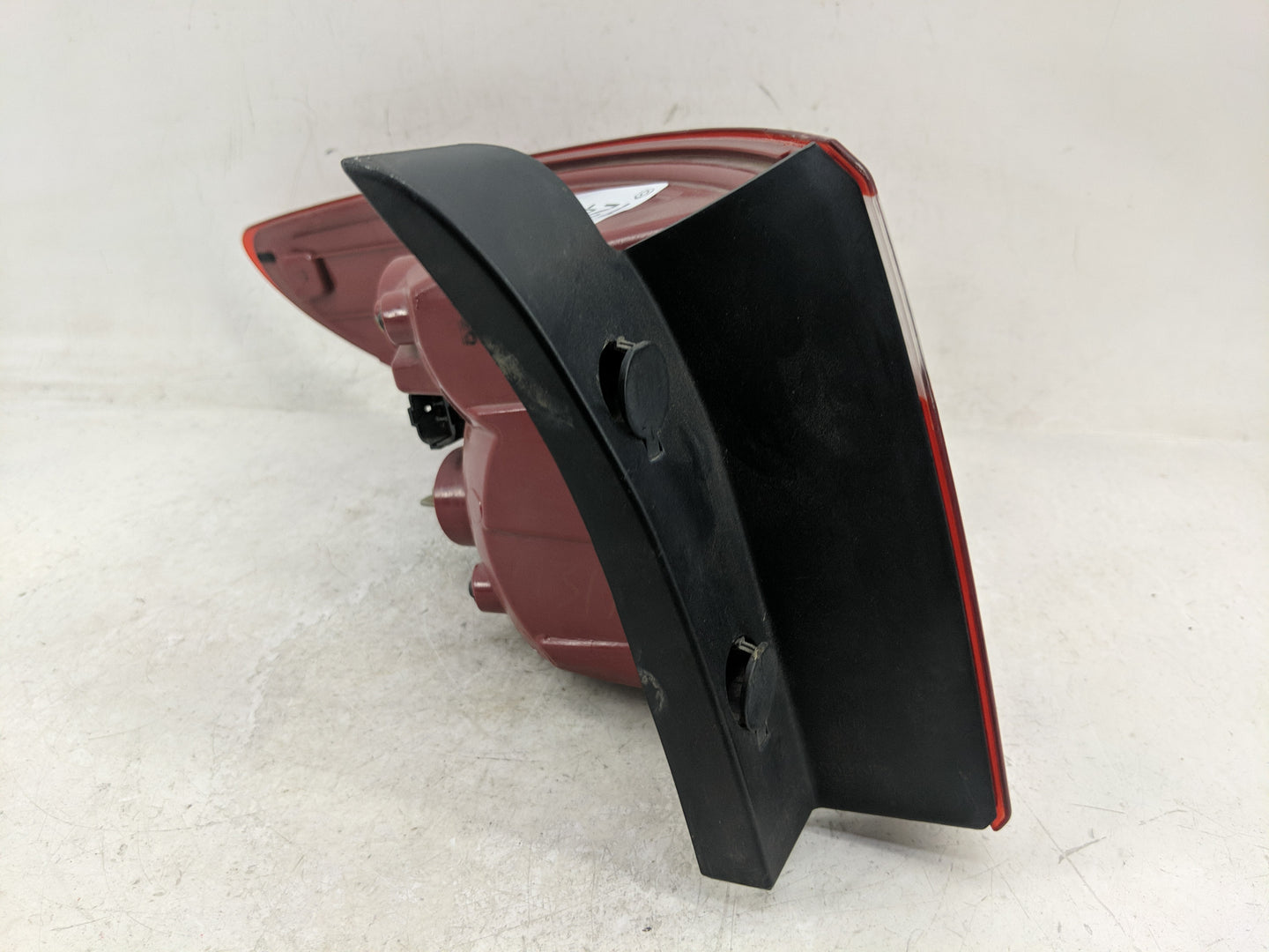 2013-2016 Hyundai Santa Fe Tail Light Assembly Passenger Right OEM Fits Fits 2013 2014 2015 2016 OEM Used Auto Parts - Oemus