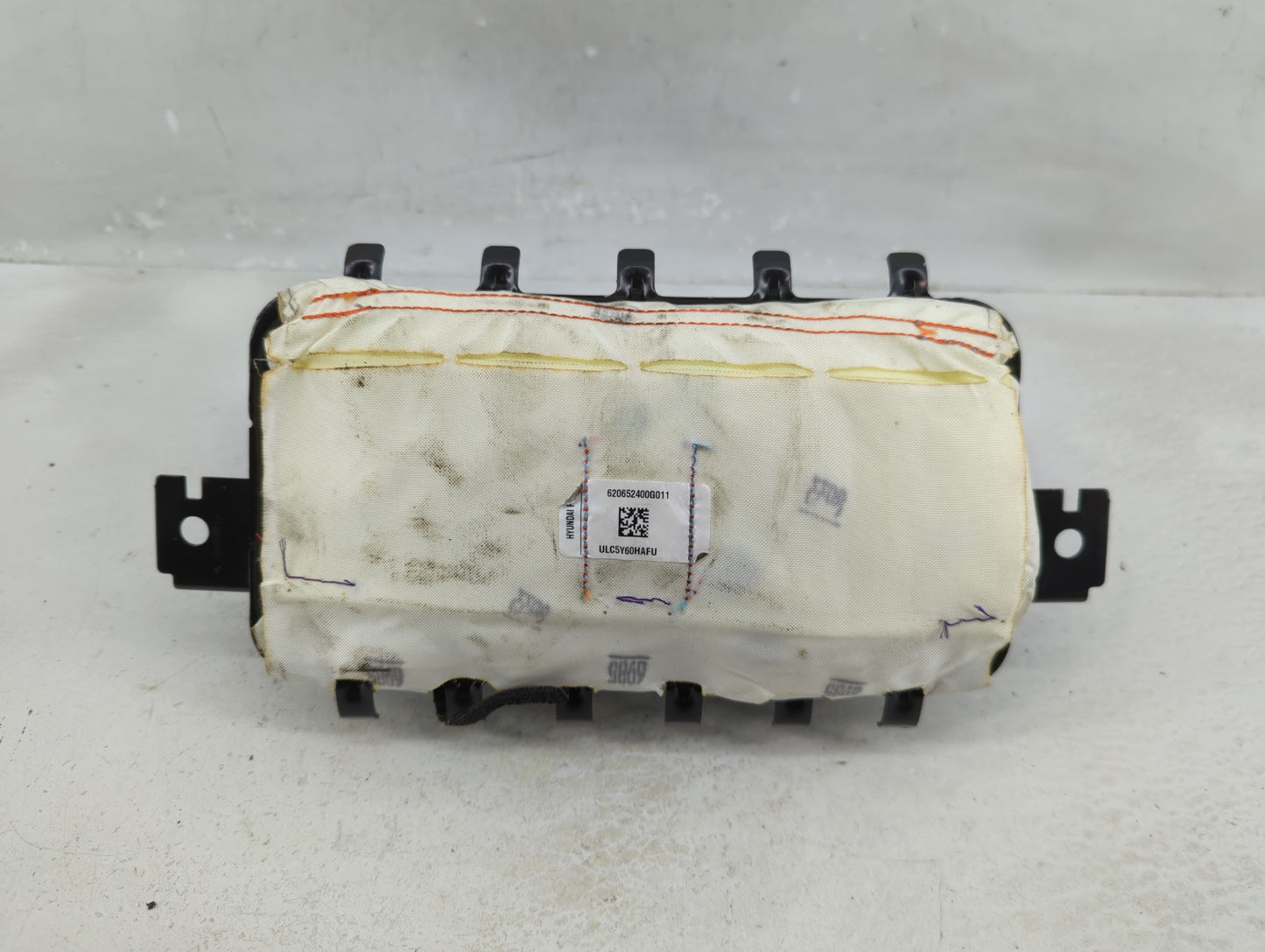 2013-2018 Hyundai Santa Fe Air Bag Passenger Right Dashboard OEM P/N:84530-B8500 Fits Fits 2013 2014 2015 2016 2017 2018 OEM