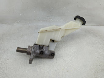 compare product 2013-2019 Hyundai Santa Fe Brake Master Cylinder 1310389